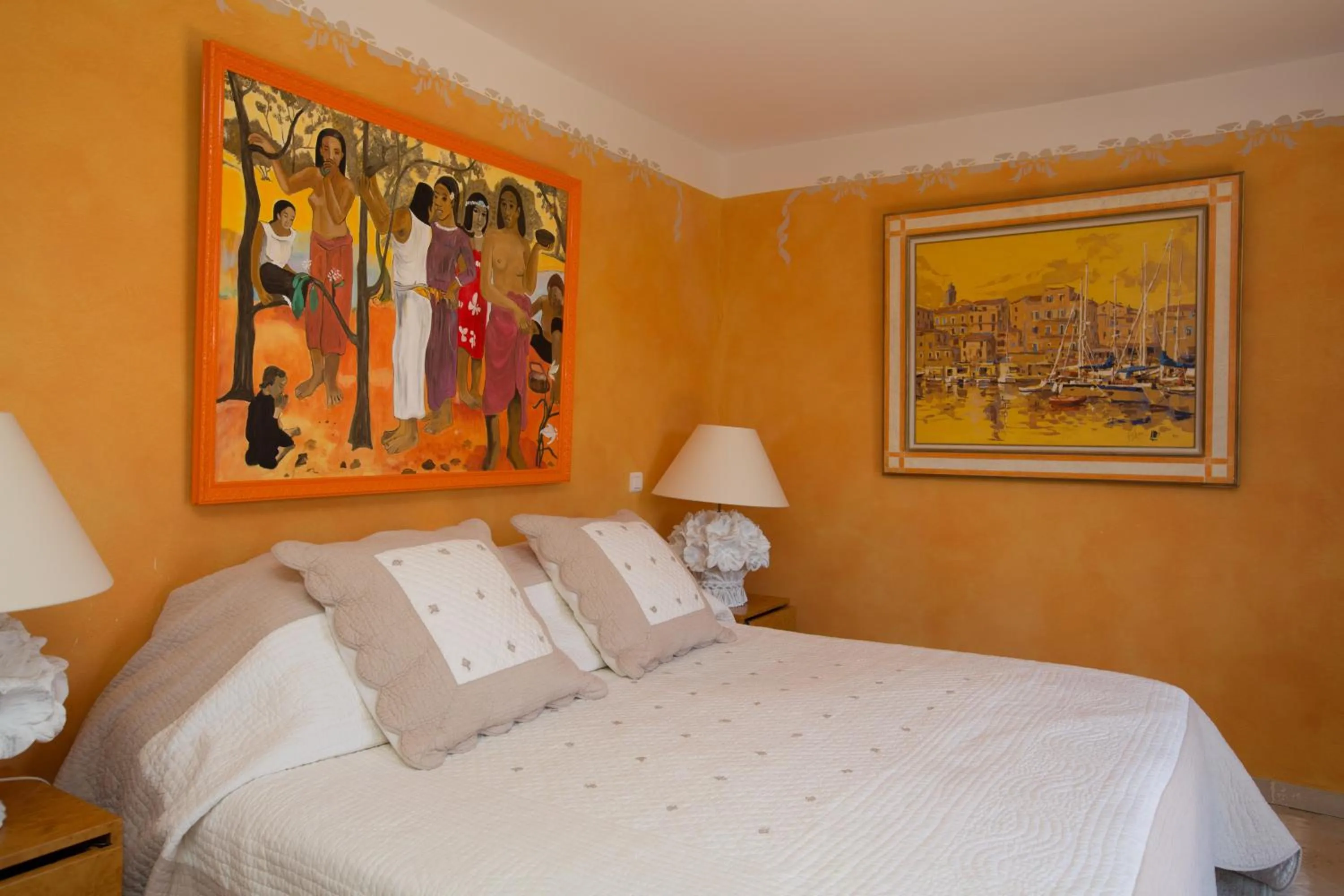 Lobby or reception, Bed in La Tarentane