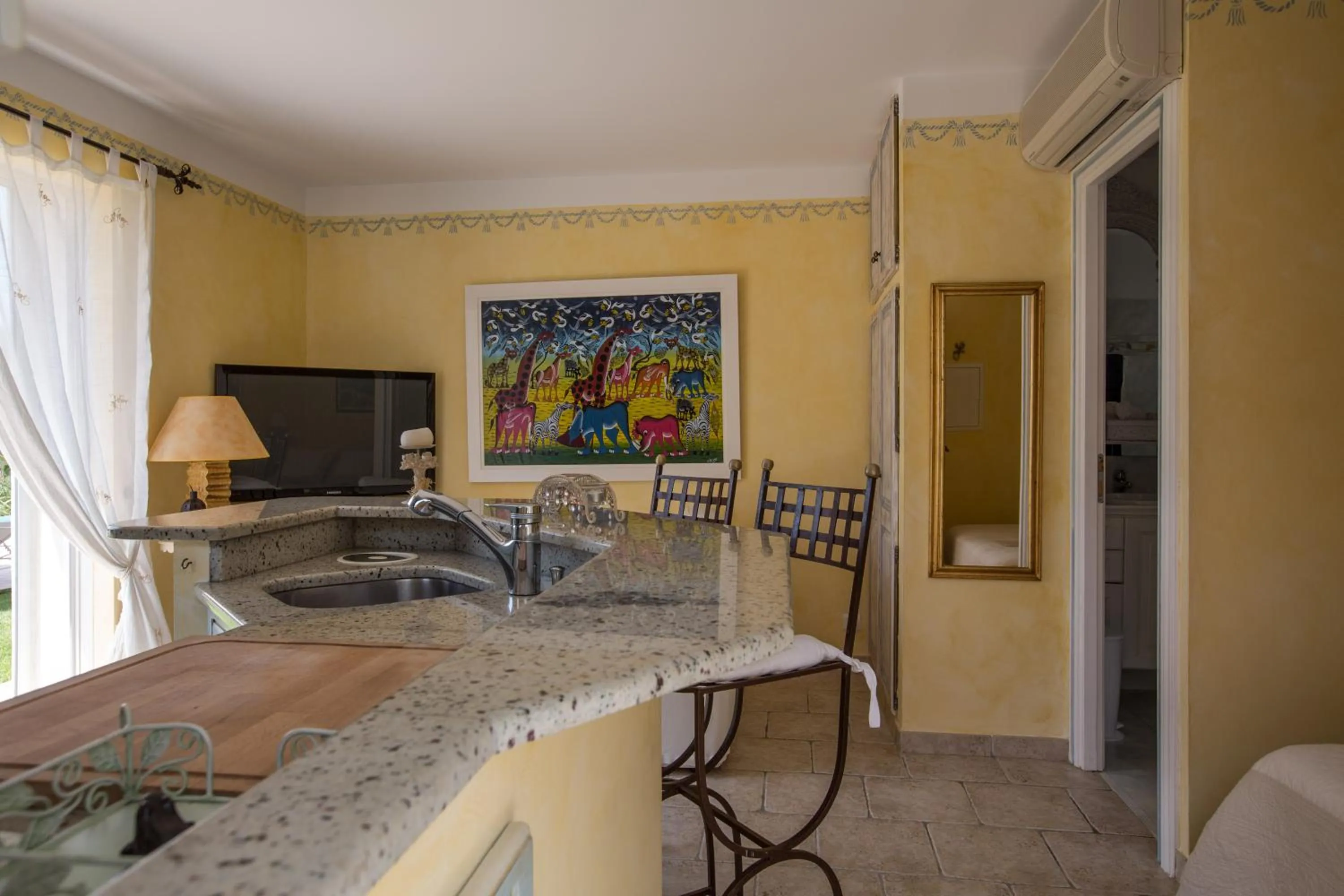 Decorative detail in La Tarentane