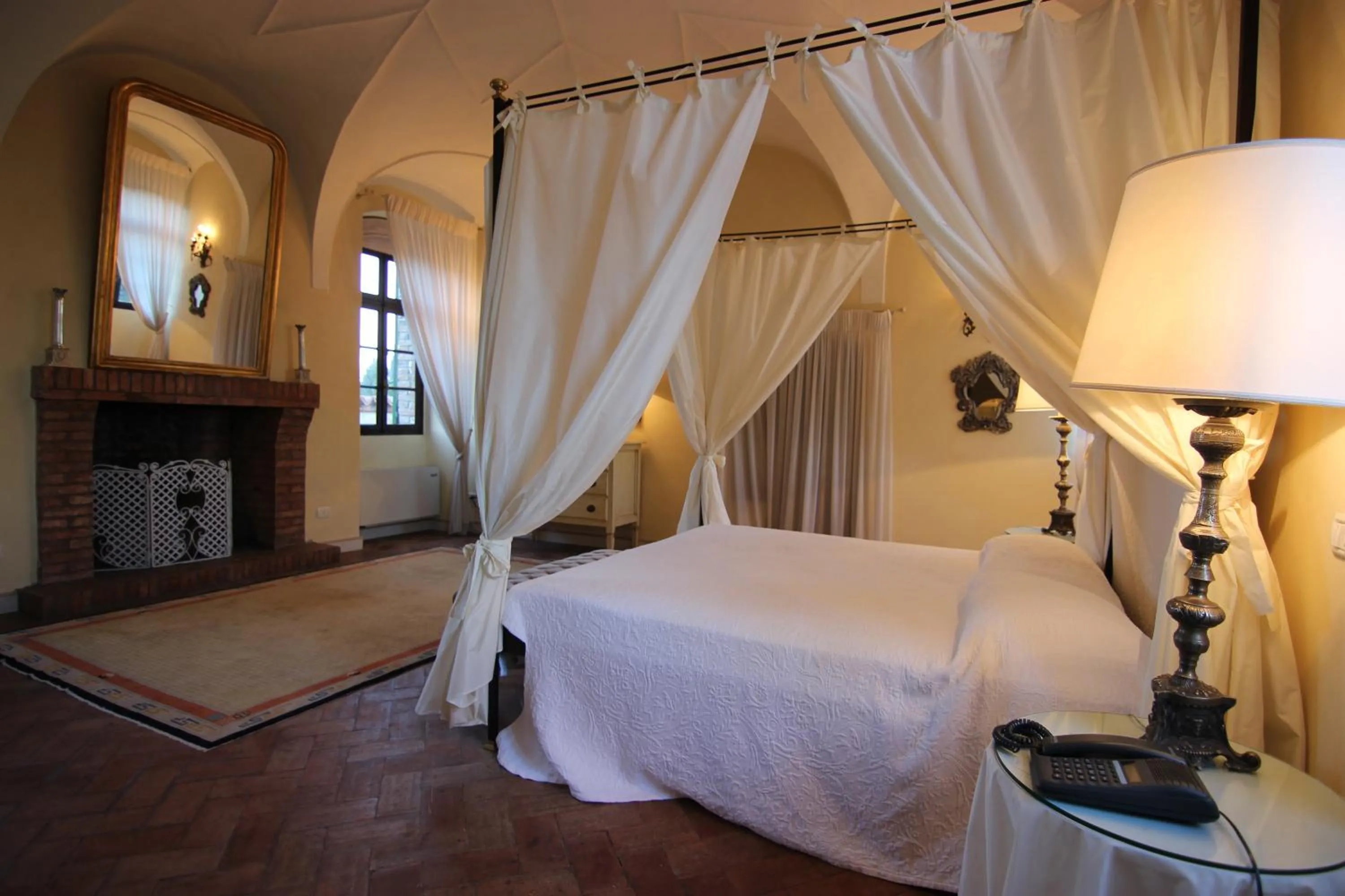 Bedroom in Hotel Villa Giona