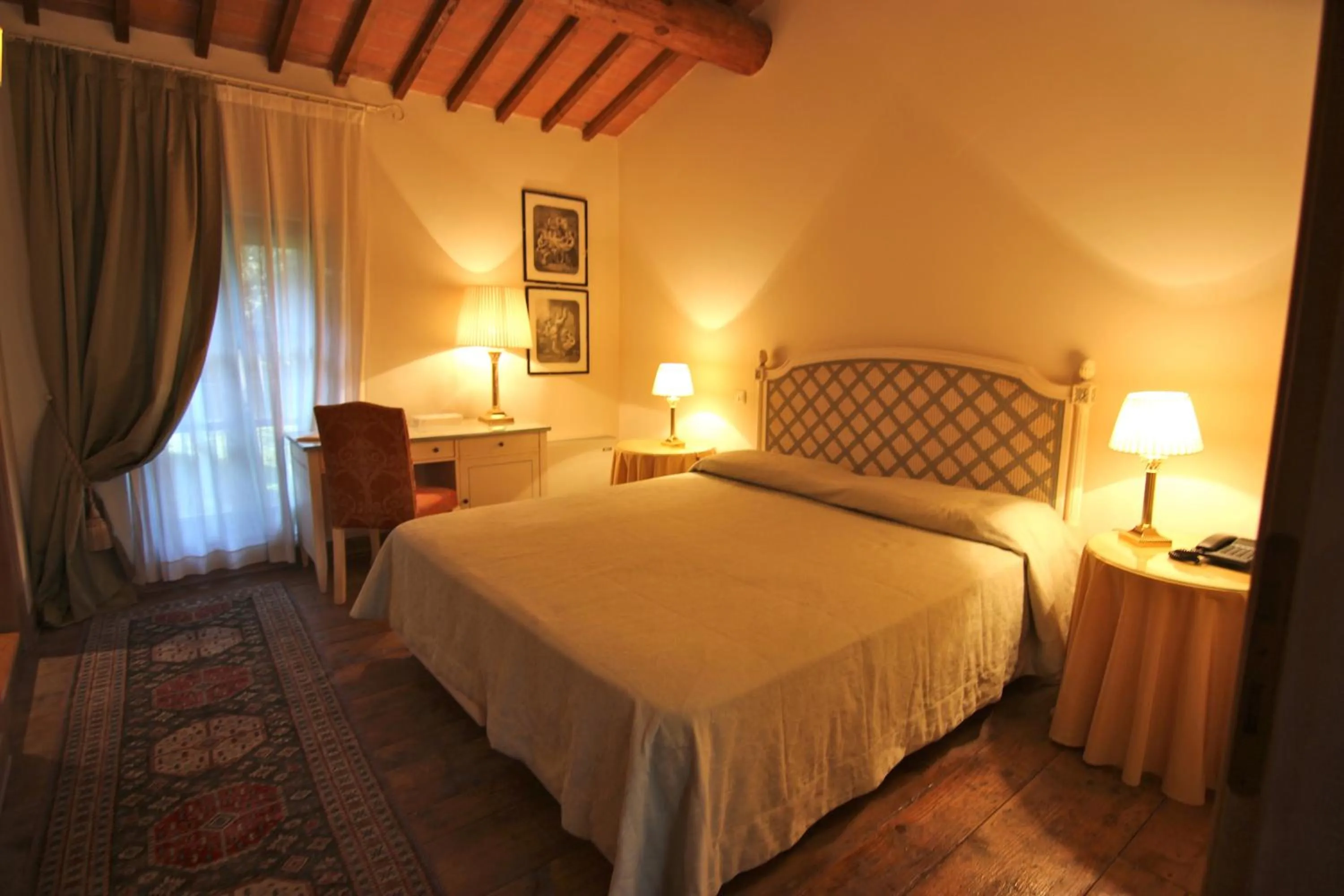 Bedroom in Hotel Villa Giona