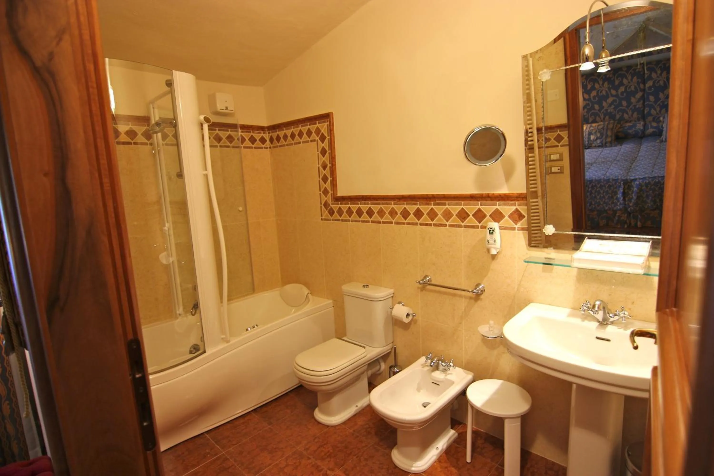 Bathroom in Hotel Villa Giona