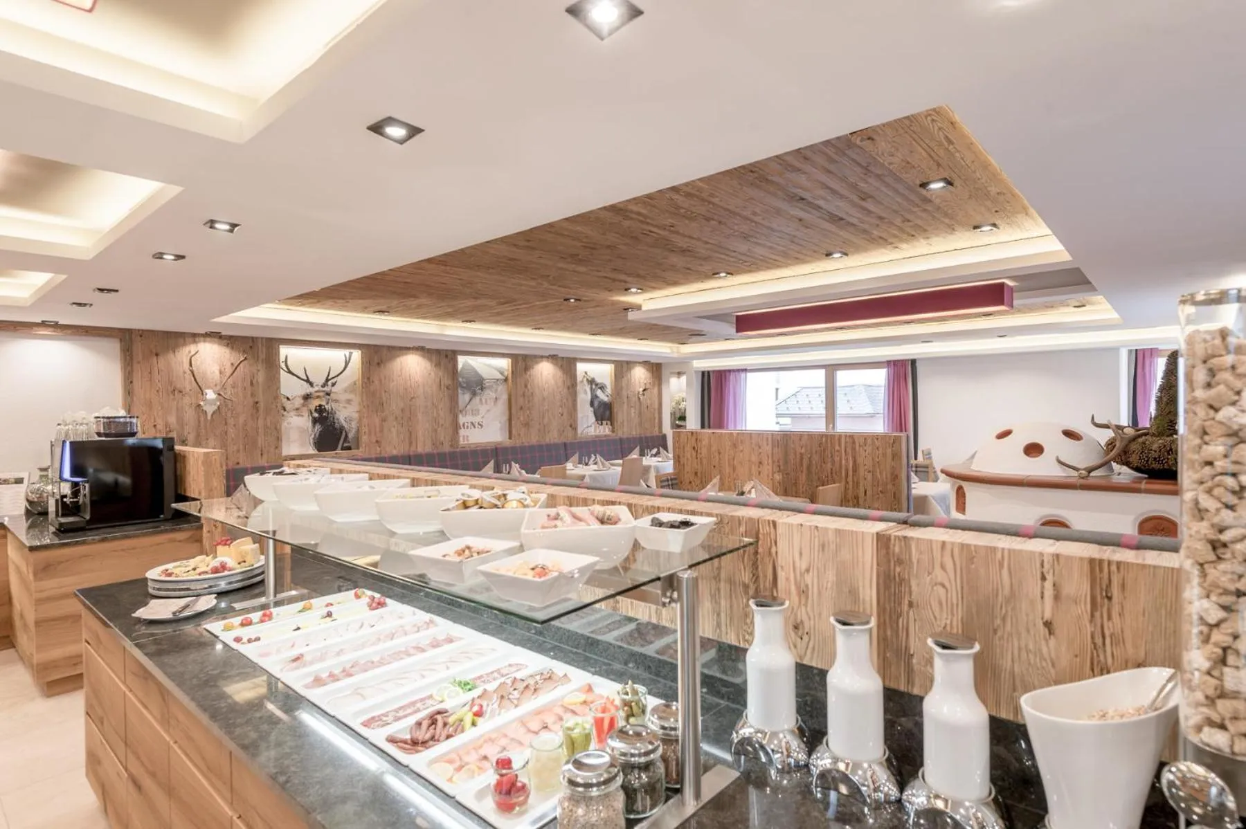 Food and drinks in Hotel Mondin