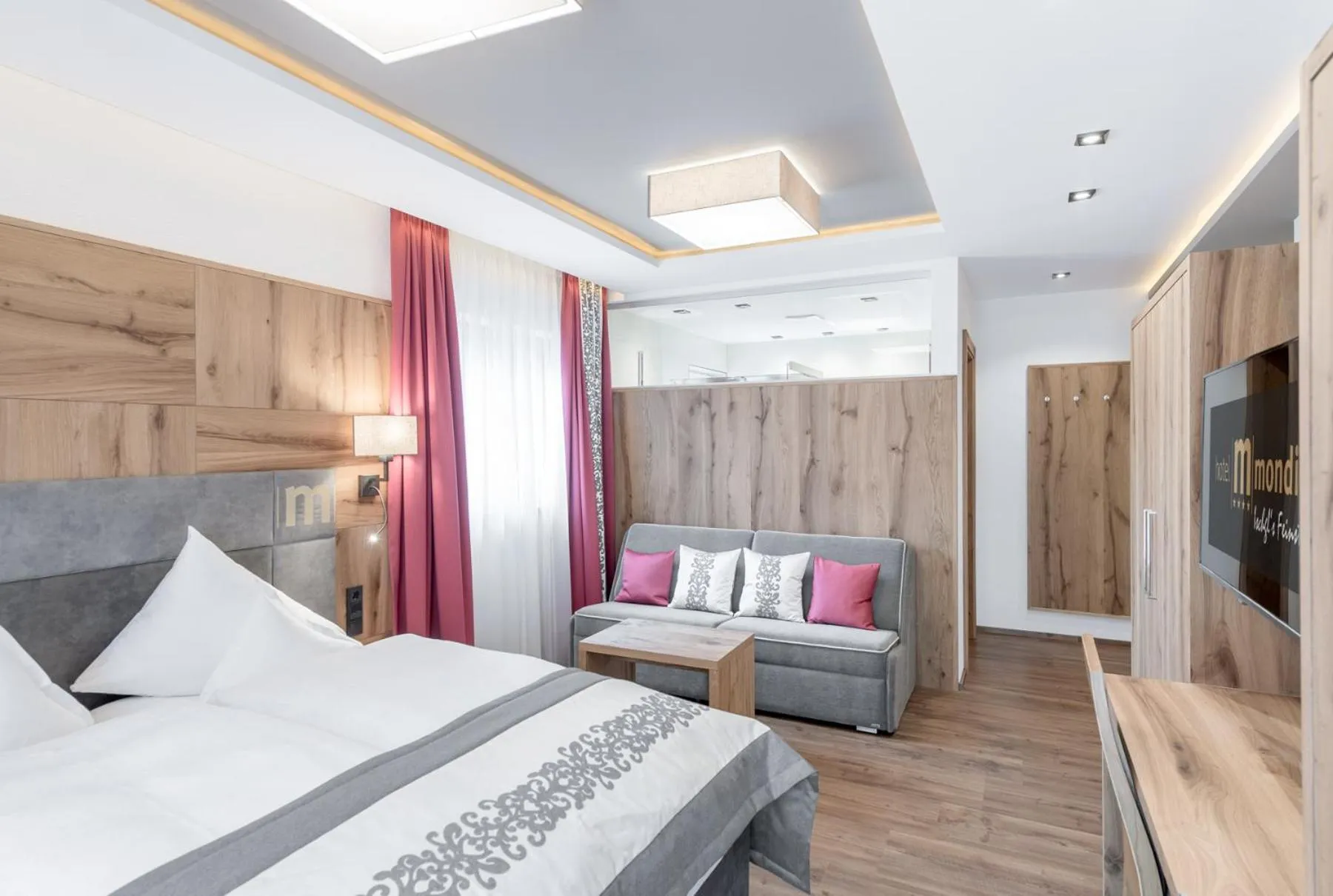 Photo of the whole room, Bed in Hotel Mondin