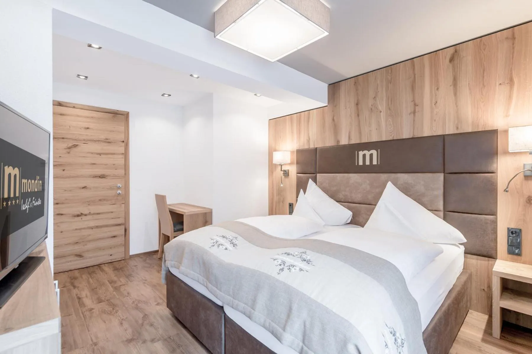 Photo of the whole room, Bed in Hotel Mondin