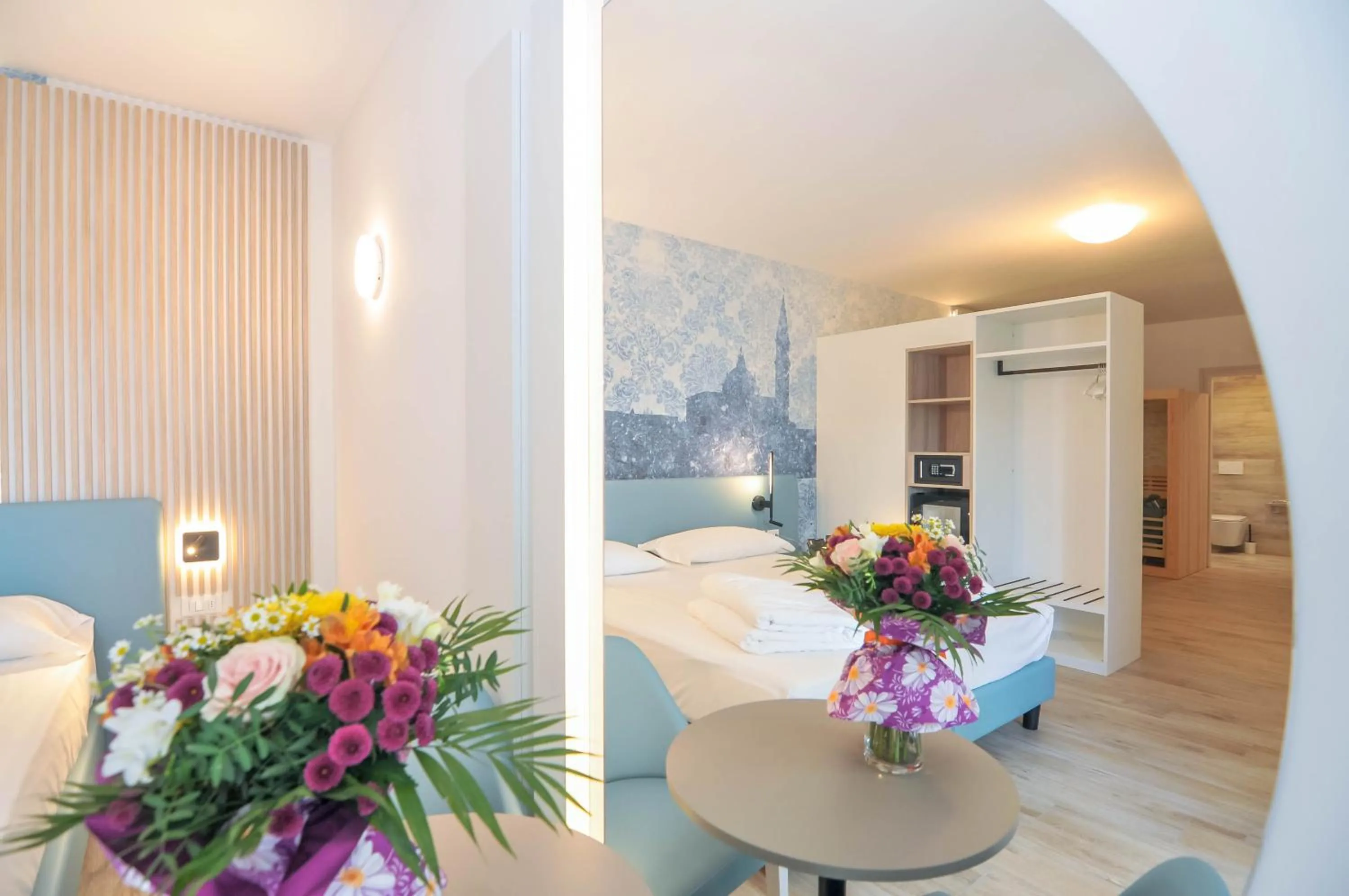 Bed in Marina Palace Hotel 4 stelle S