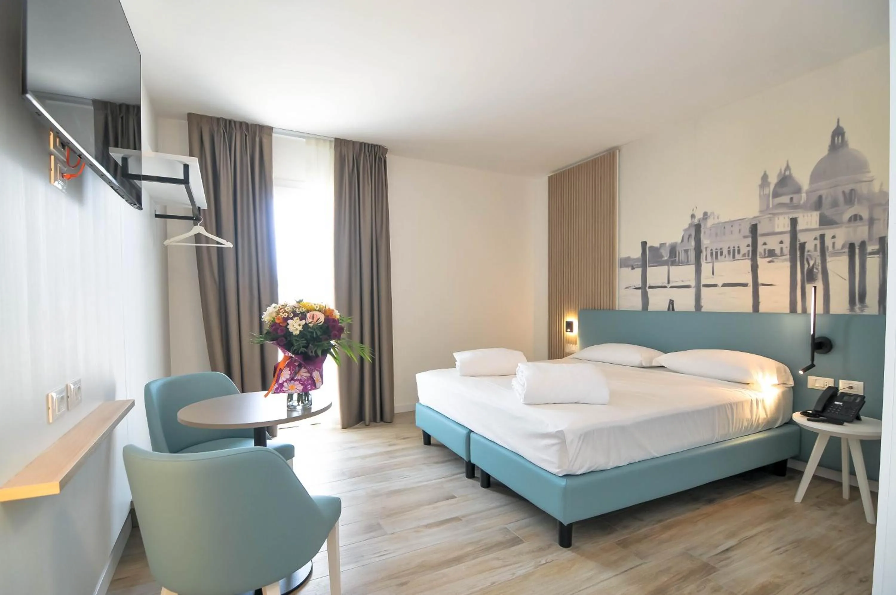 Bed in Marina Palace Hotel 4 stelle S