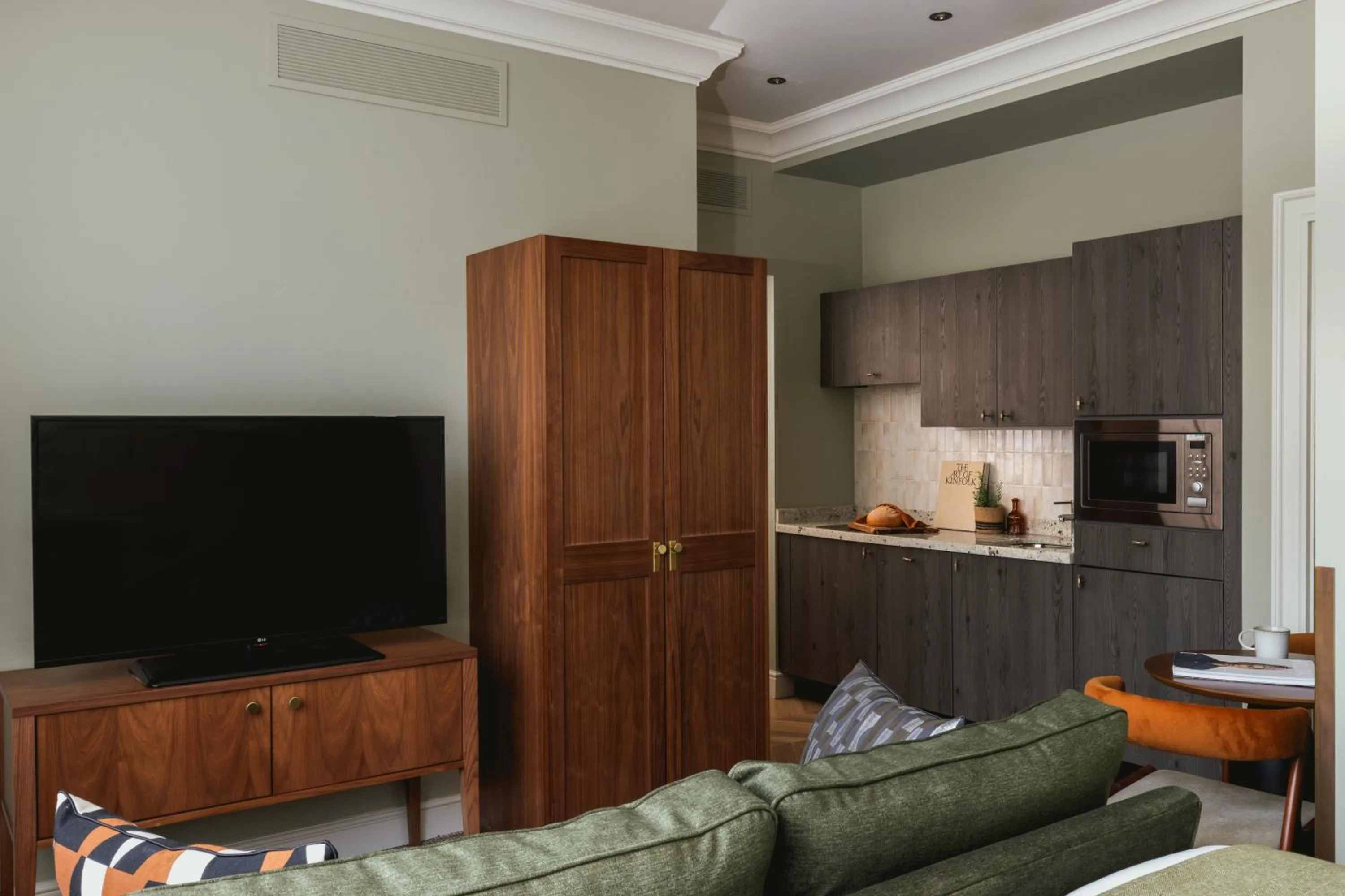 TV and multimedia in Native Glasgow