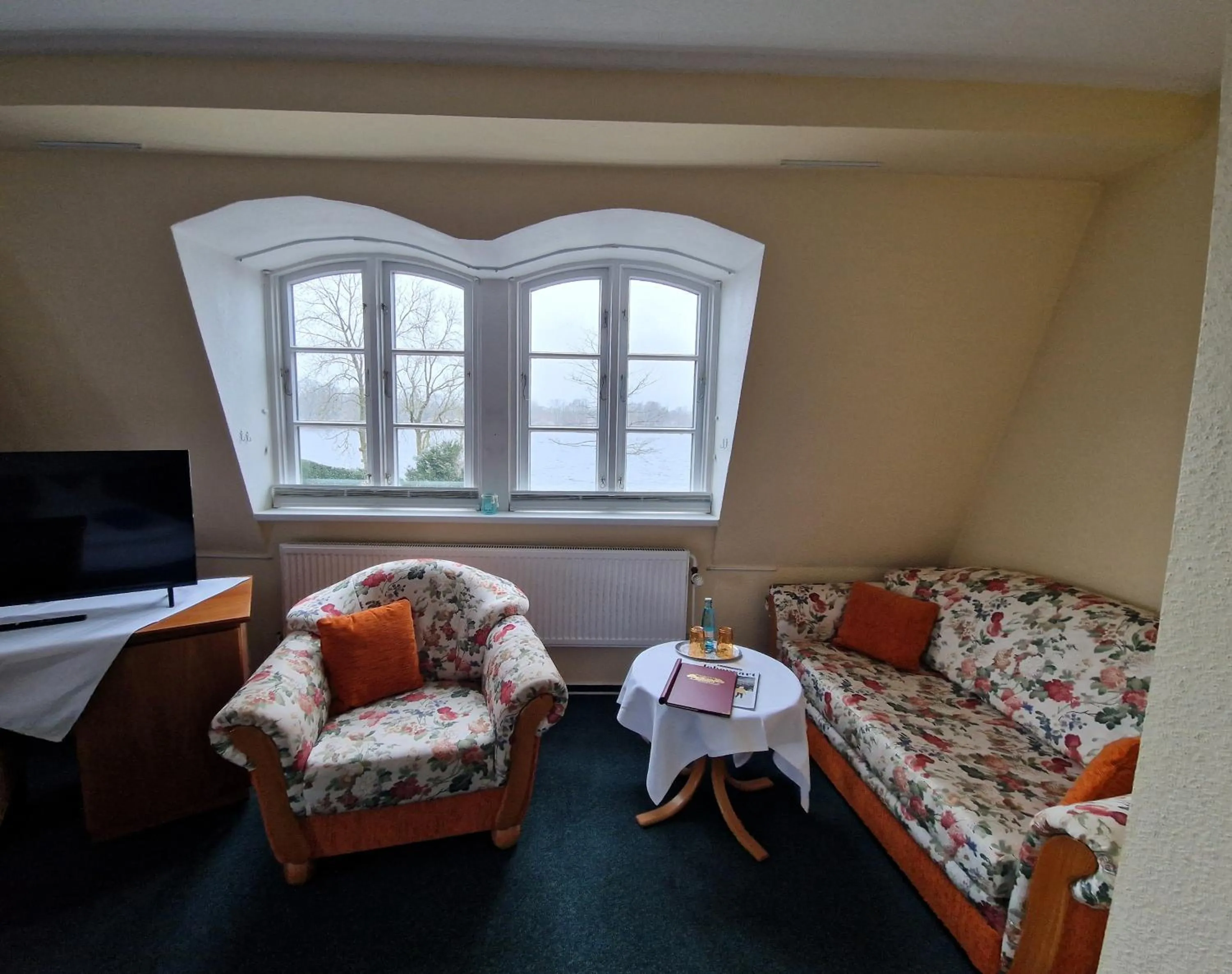 Seating area in Hotel Fährhaus Niederkleveez