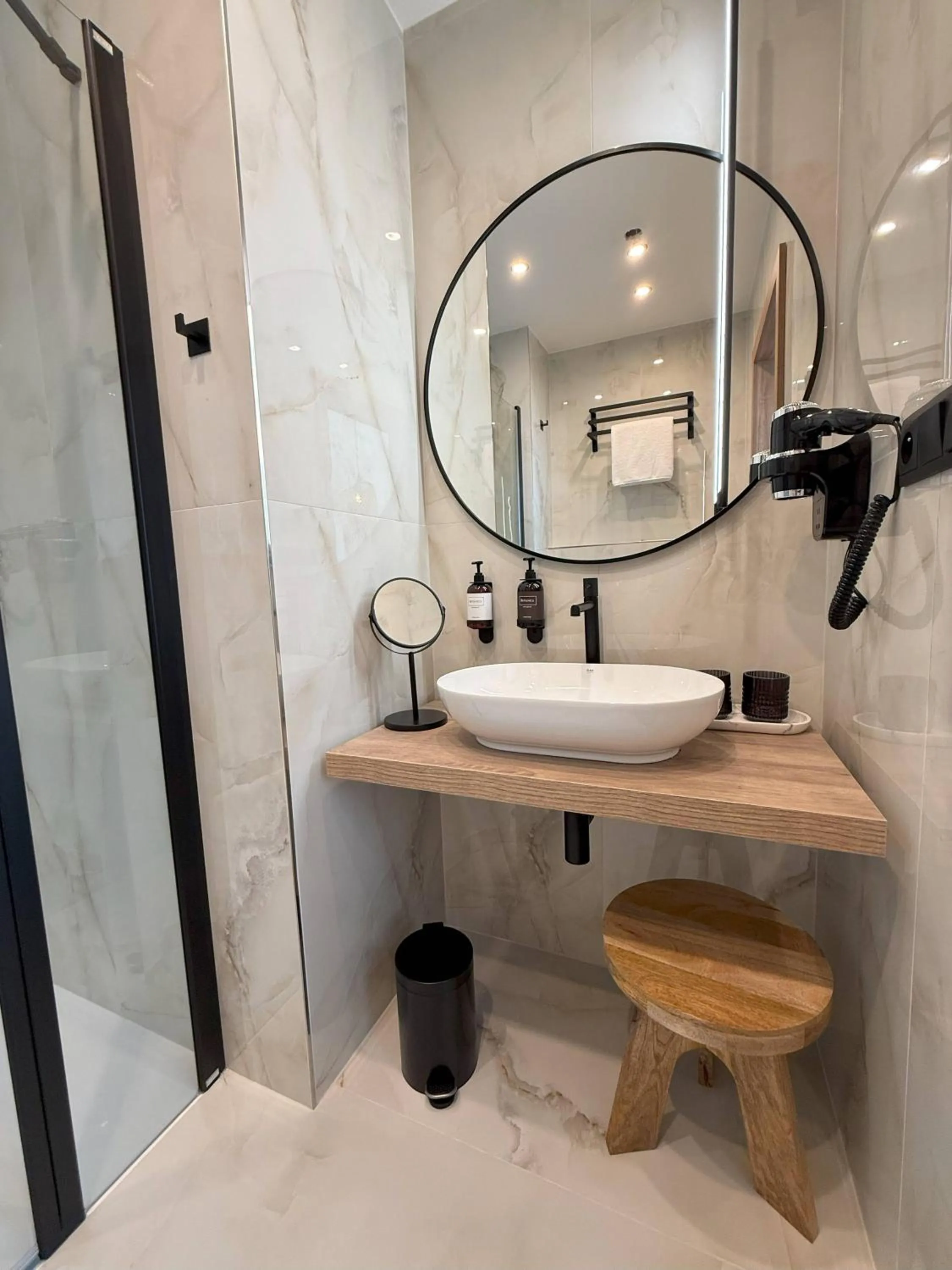 Shower in Interhotel Tatra