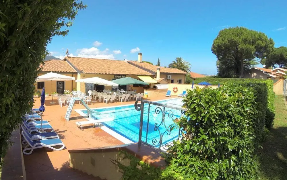 Pool view in Residence Alithai