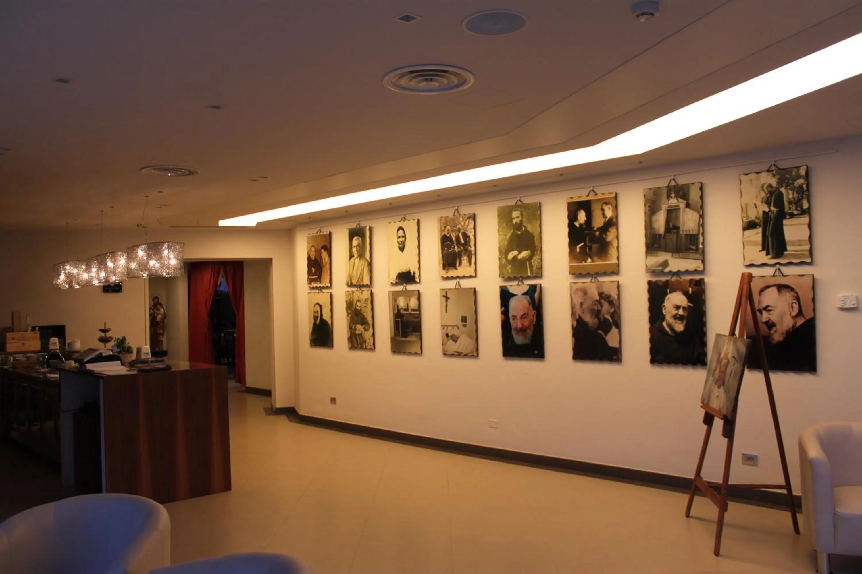 Decorative detail in Hotel Corona