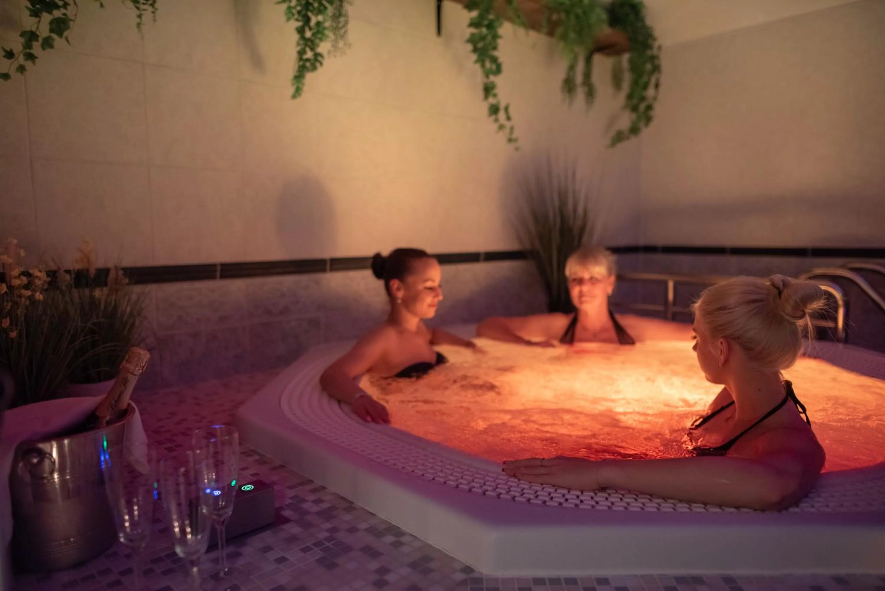 Hot Tub in Spa Resort Libverda - Hotel Nový Dům