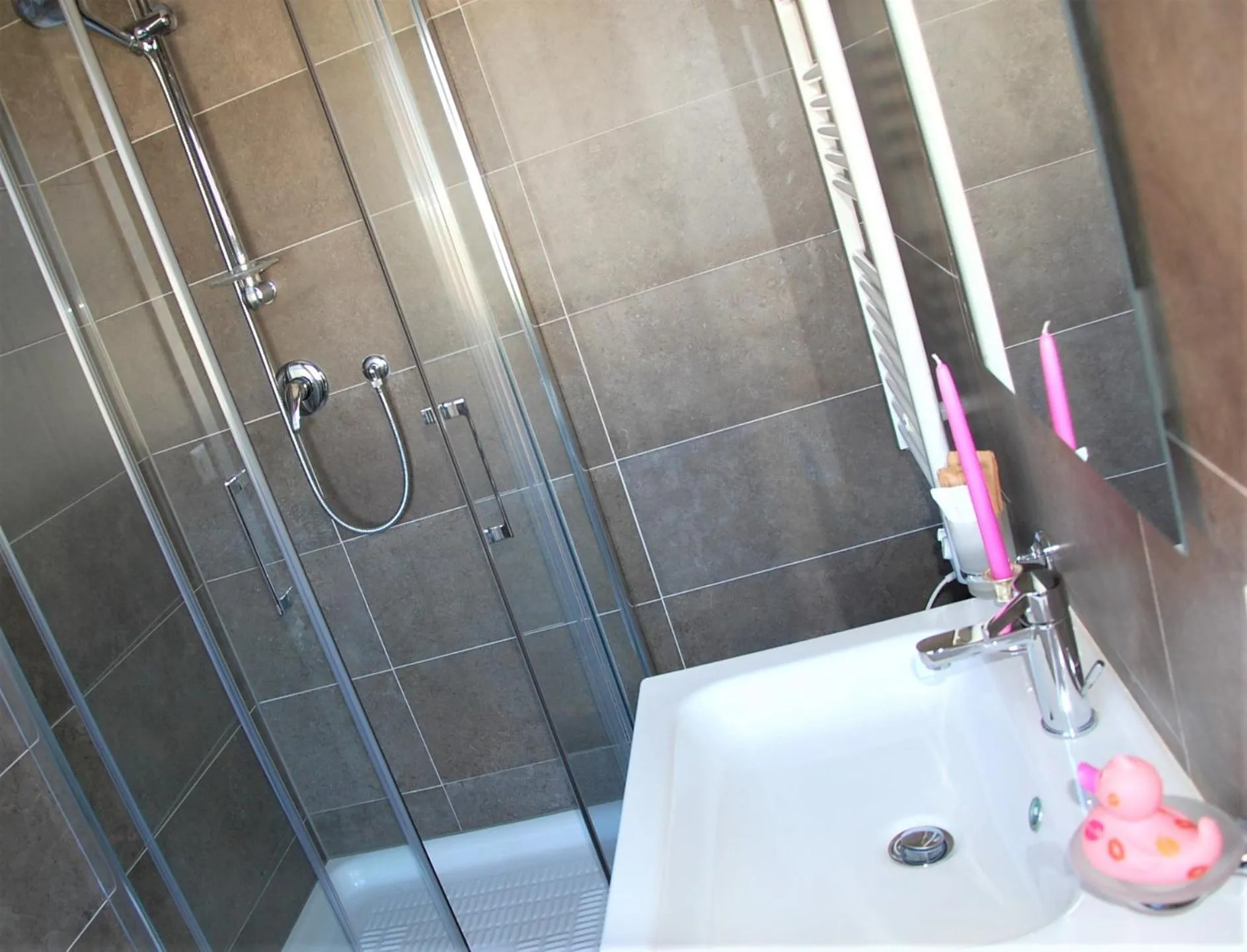 Shower in Hotel della Posta