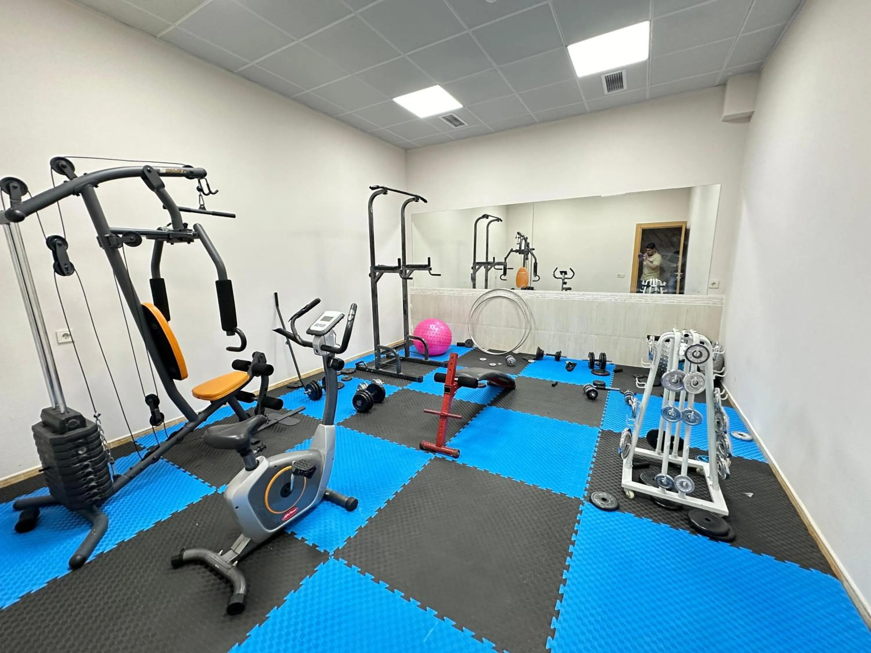 Fitness centre/facilities in GM City Hotel Baku