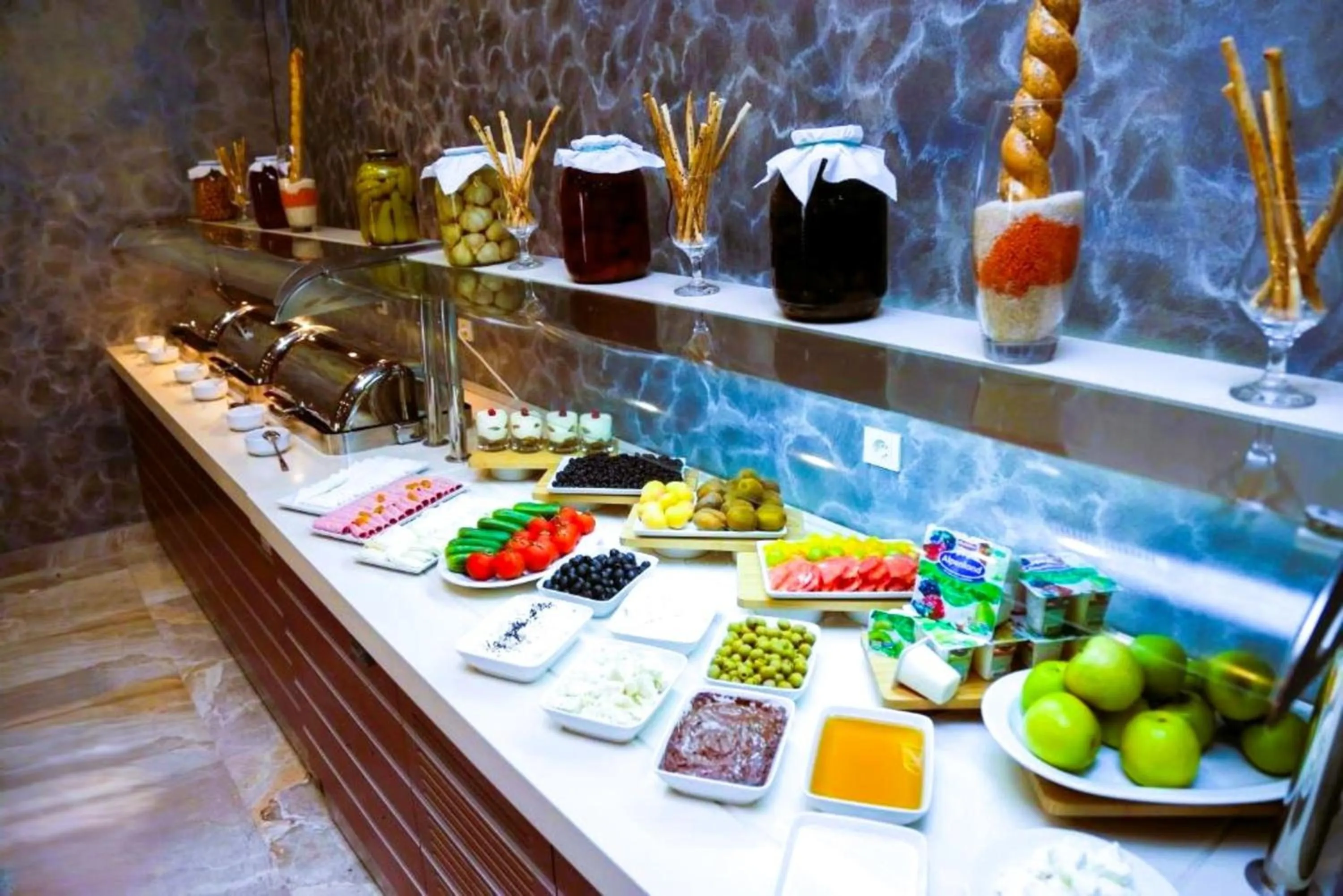 Food and drinks in GM City Hotel Baku
