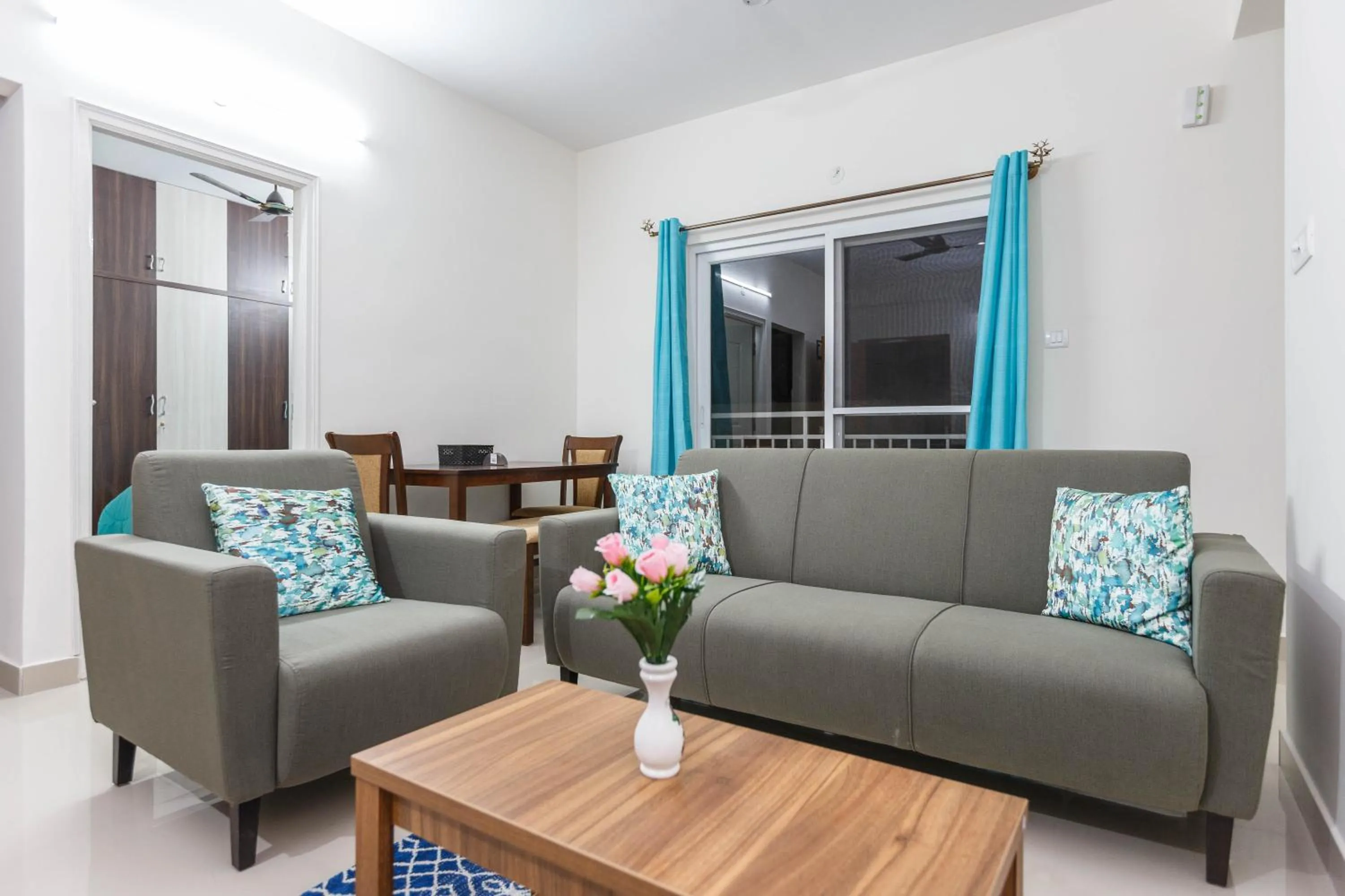 Living room in Mistyblue Serviced Apartments