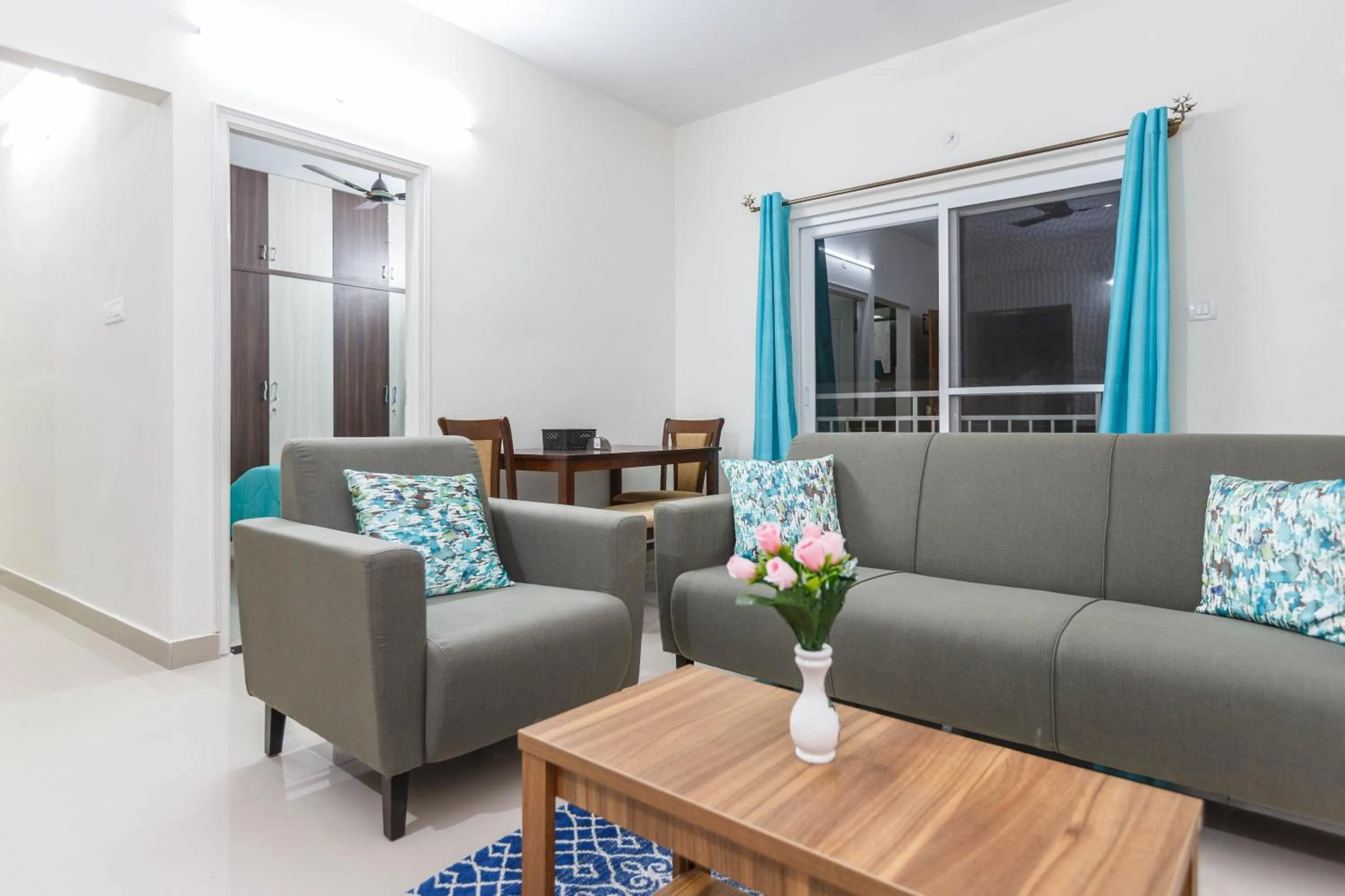 Living room in Mistyblue Serviced Apartments