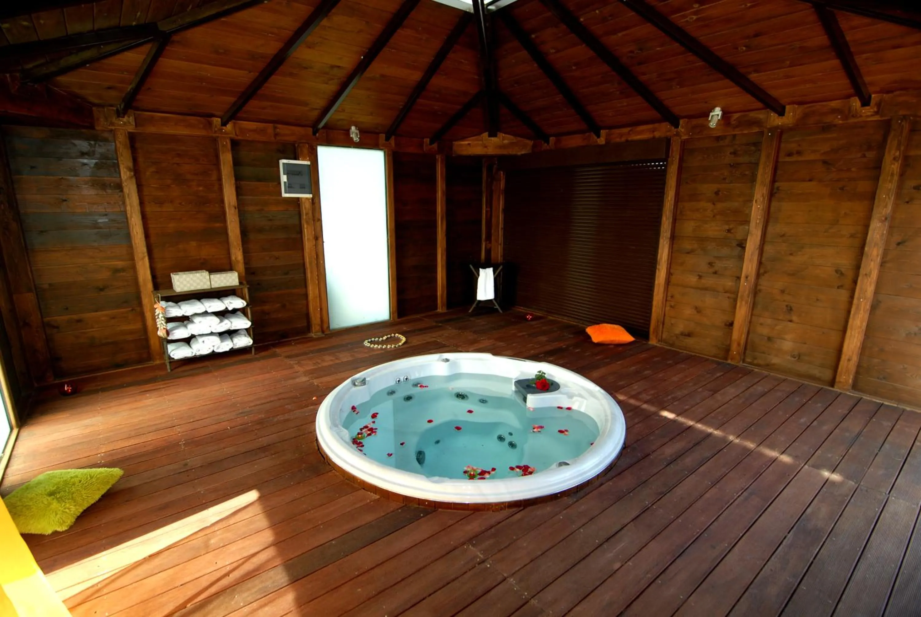 Summer in Garden City Image