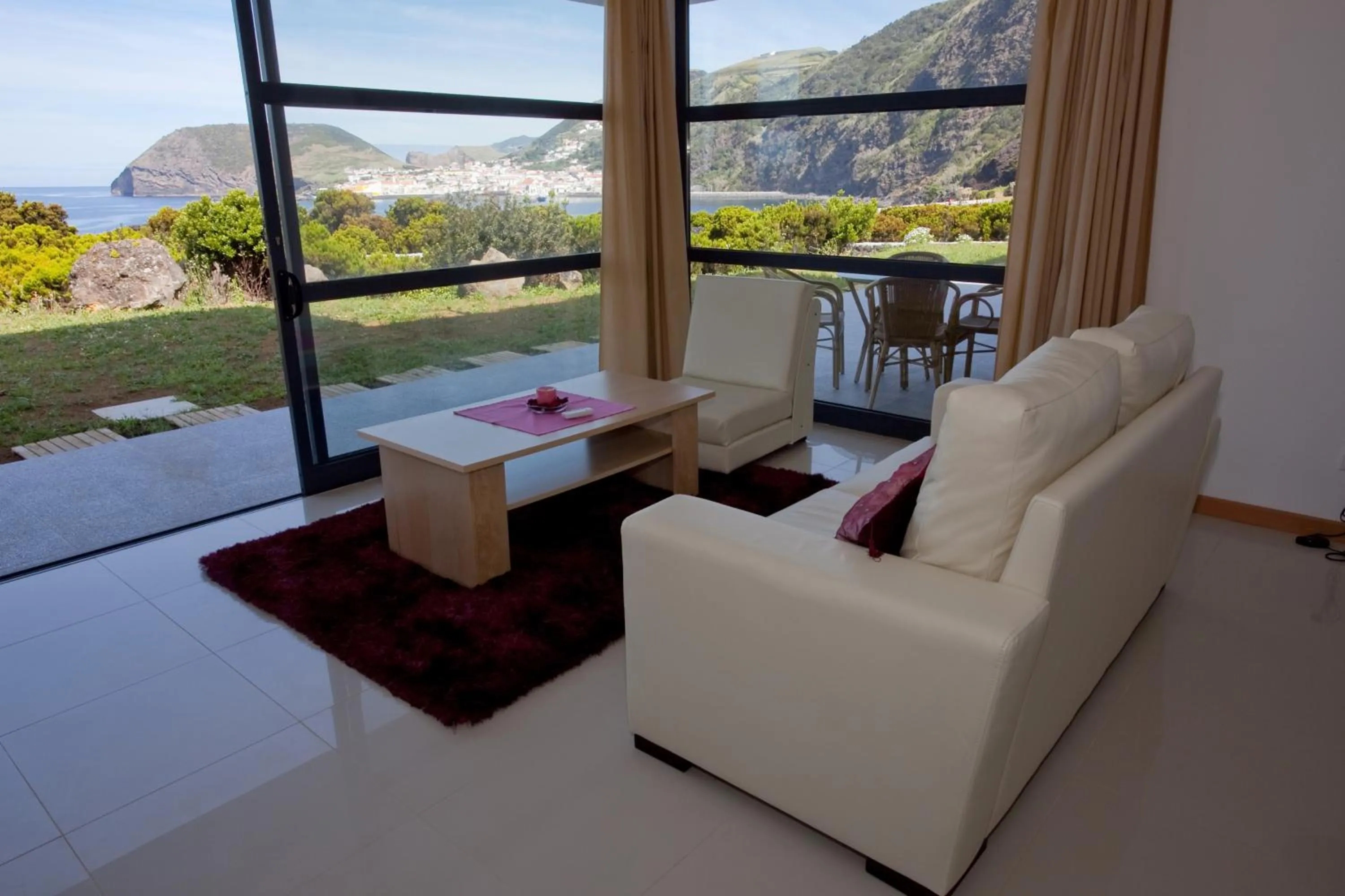 Living room in Cantinho das Buganvilias AT****