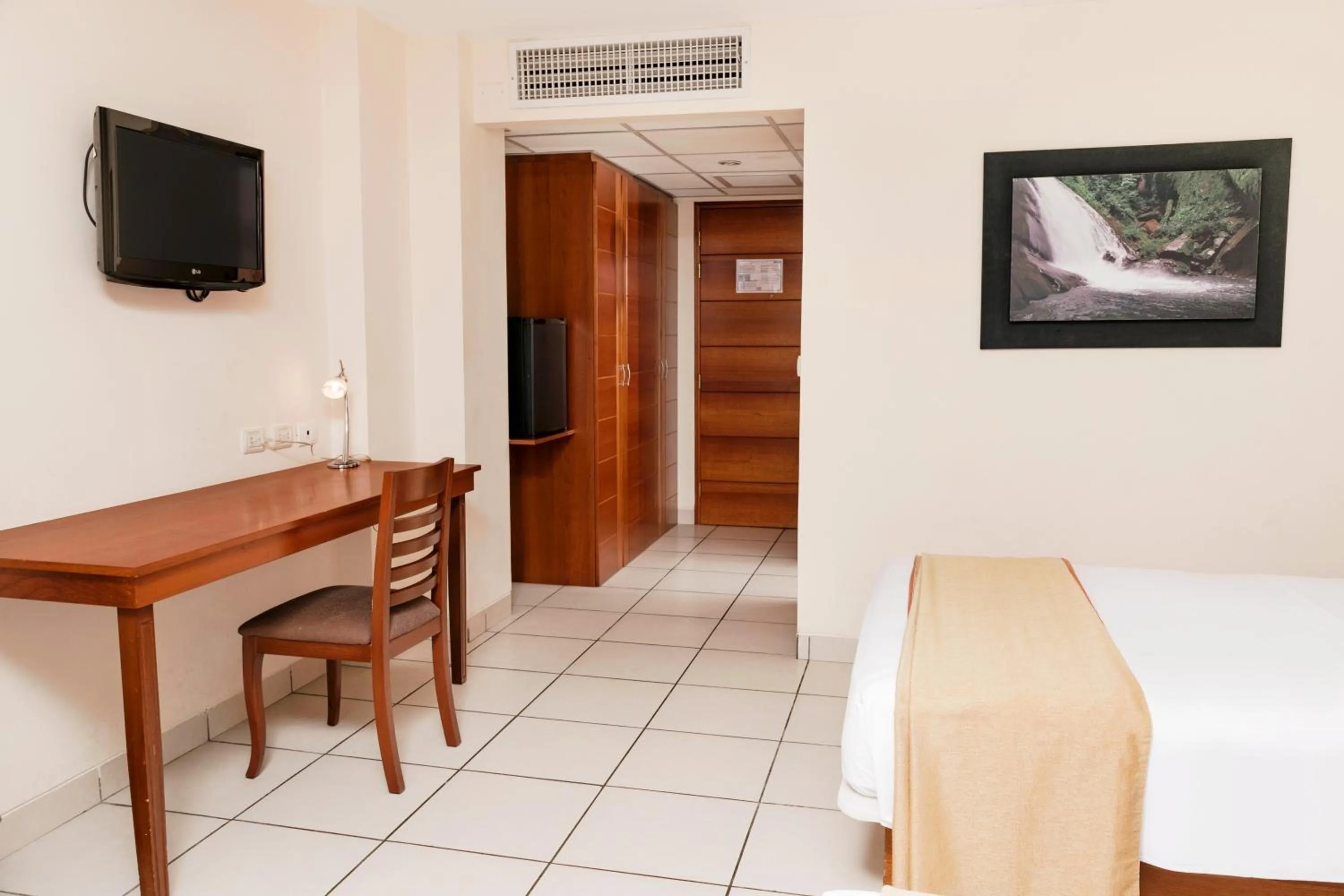 Bedroom, Bed in Wyndham Costa del Sol Pucallpa