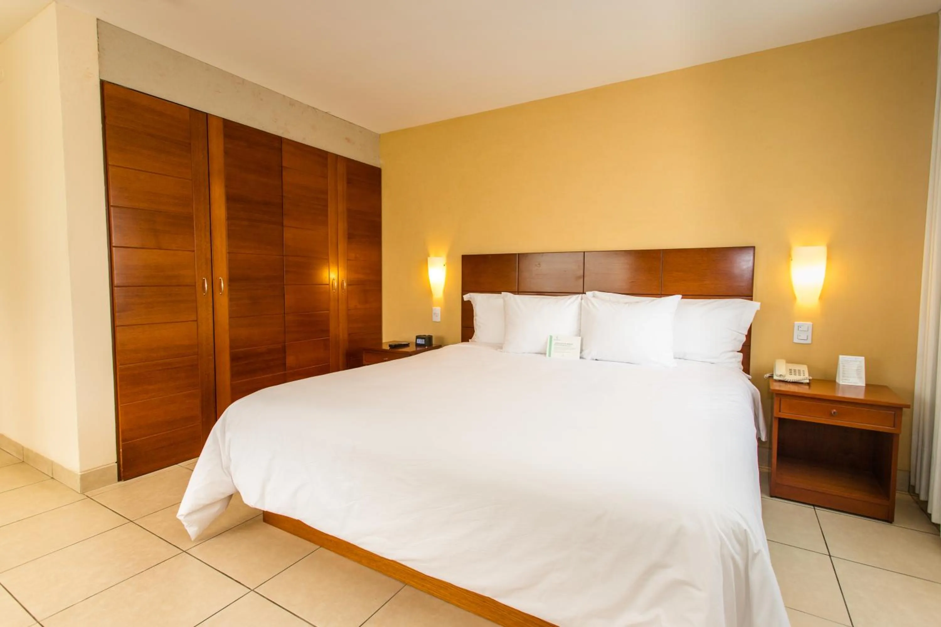 Bed in Wyndham Costa del Sol Pucallpa