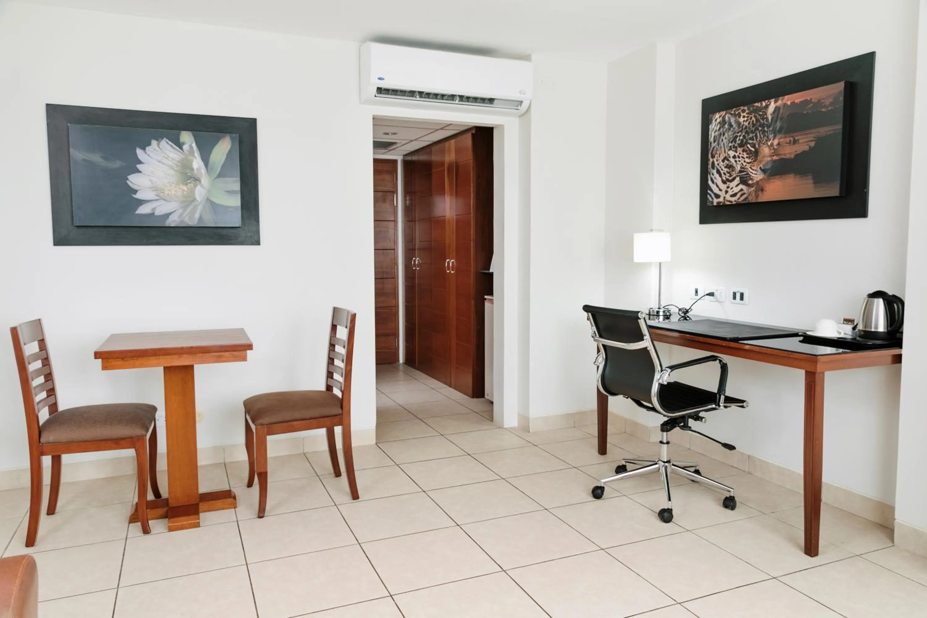 Bedroom in Wyndham Costa del Sol Pucallpa