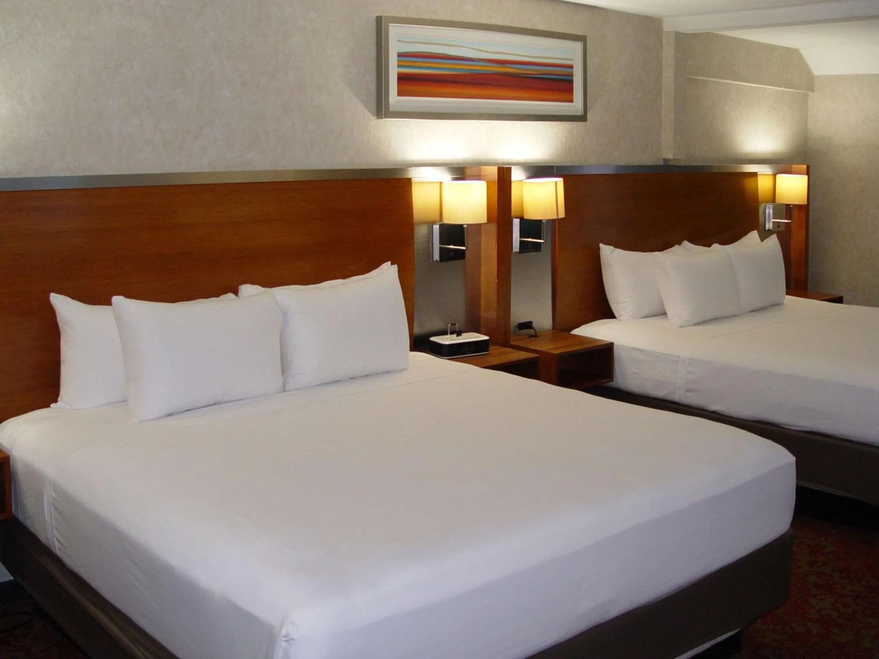 Bedroom, Bed in Clarion Hotel Bakersfield North