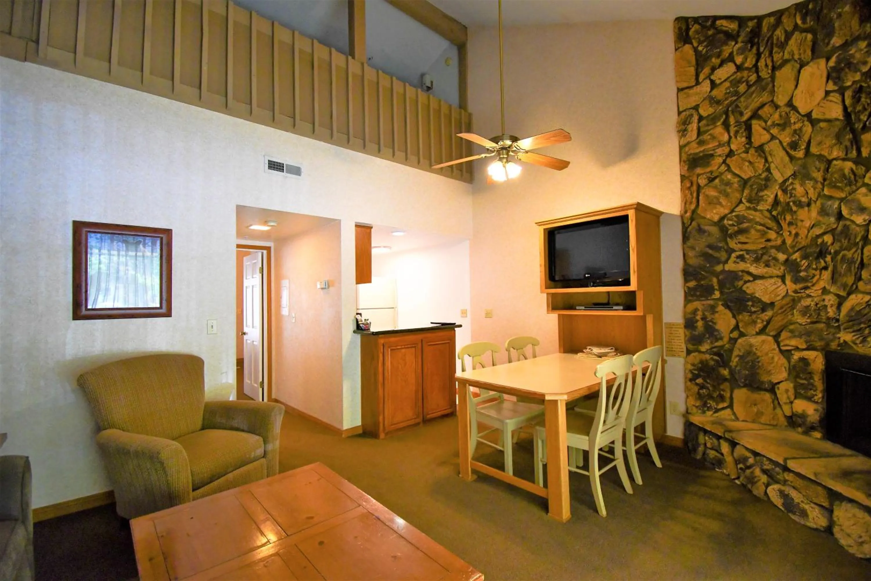 Dining area in Lagonita Lodge