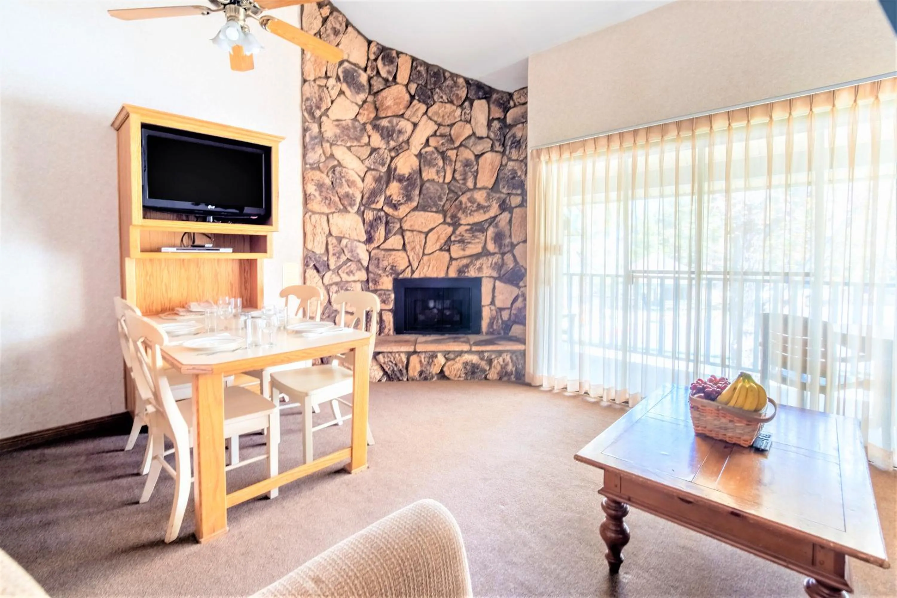 Dining area in Lagonita Lodge