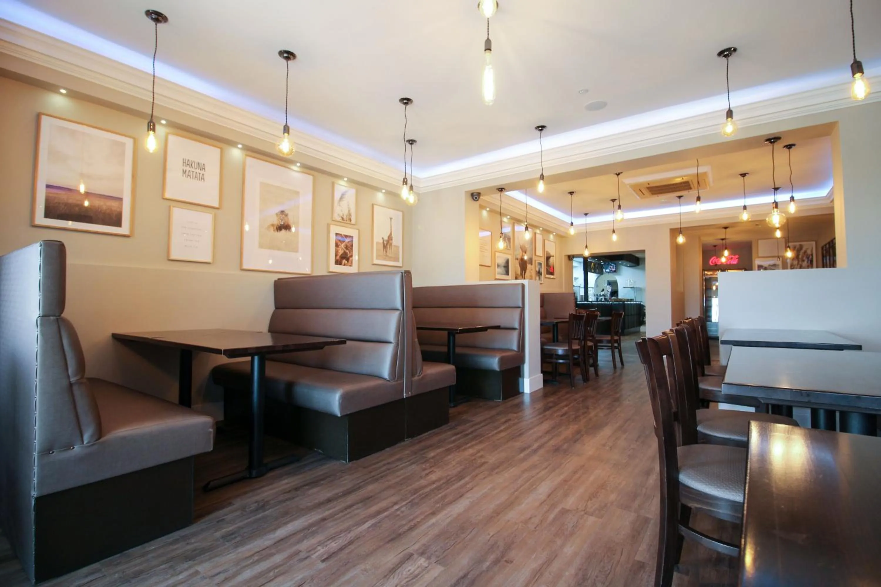 Restaurant/places to eat in Hotel Ocean