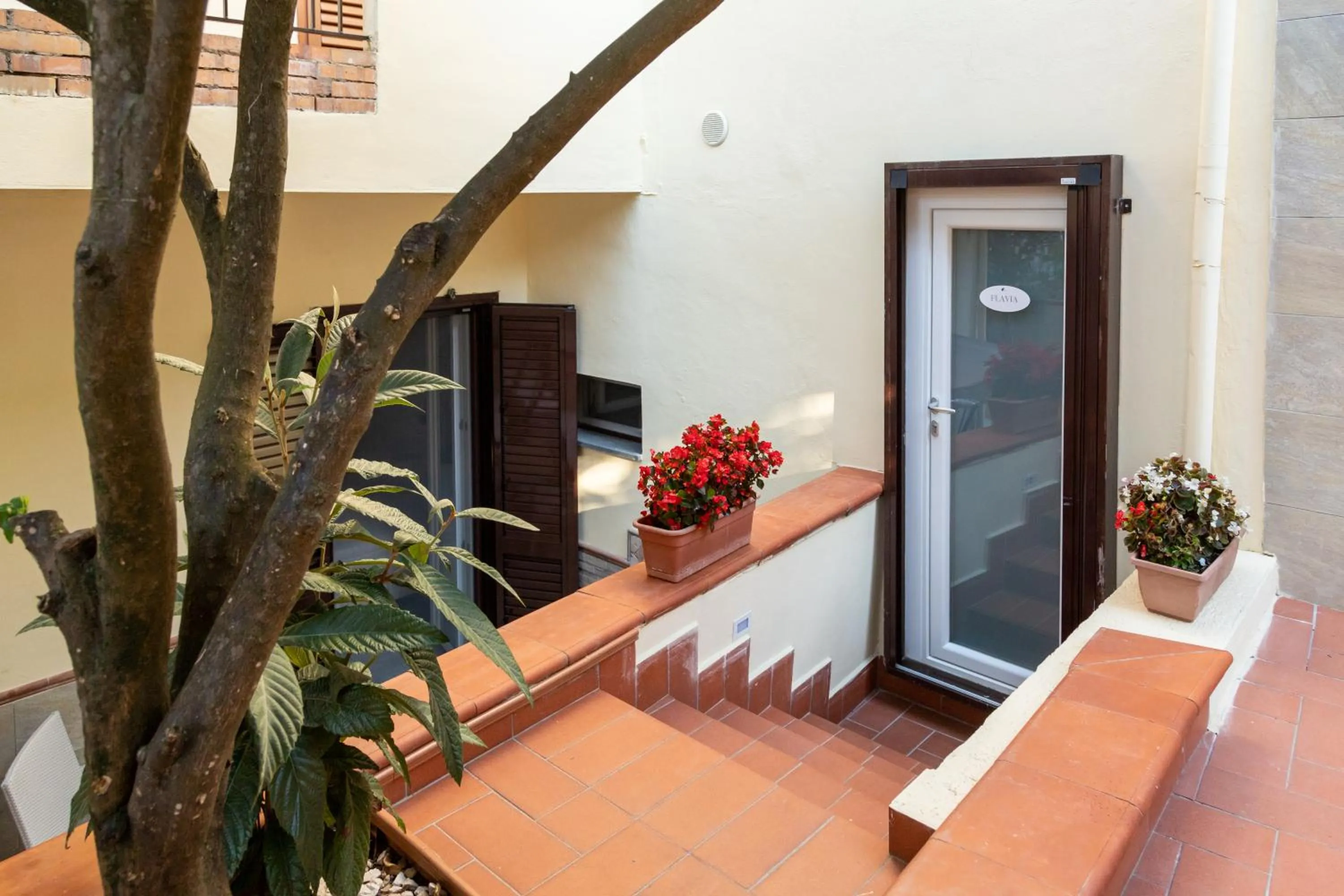 Facade/entrance in Amaltea