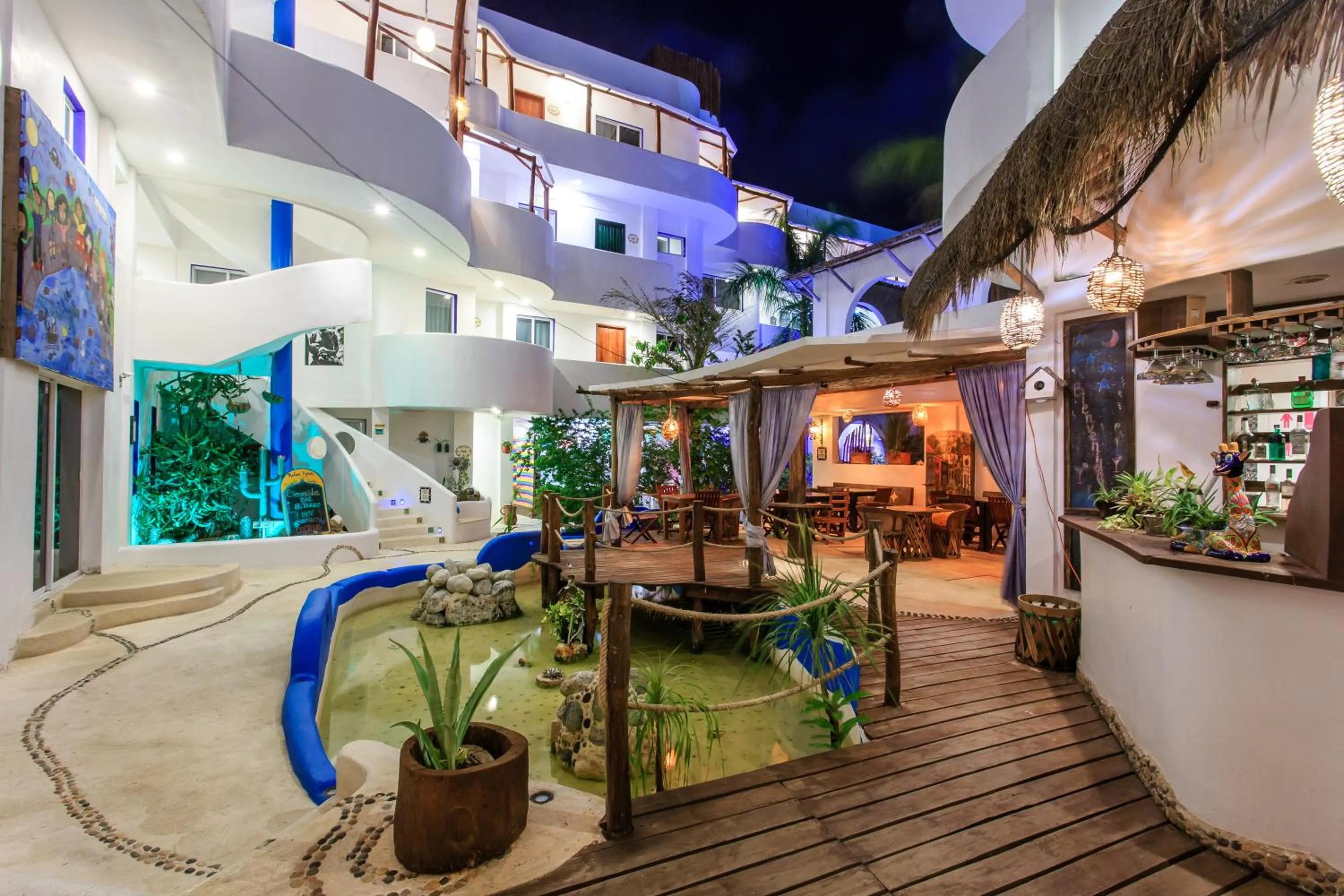 Patio in Hotel Museo Matan Kaan Mahahual