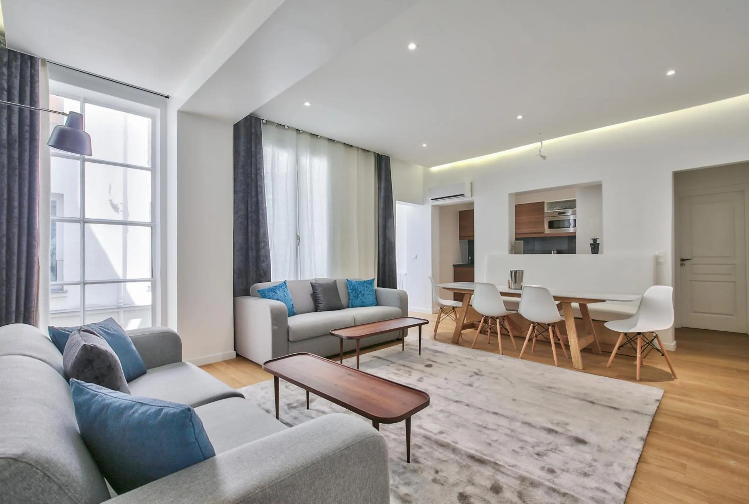 Other in 69 - Authentic Parisian Home