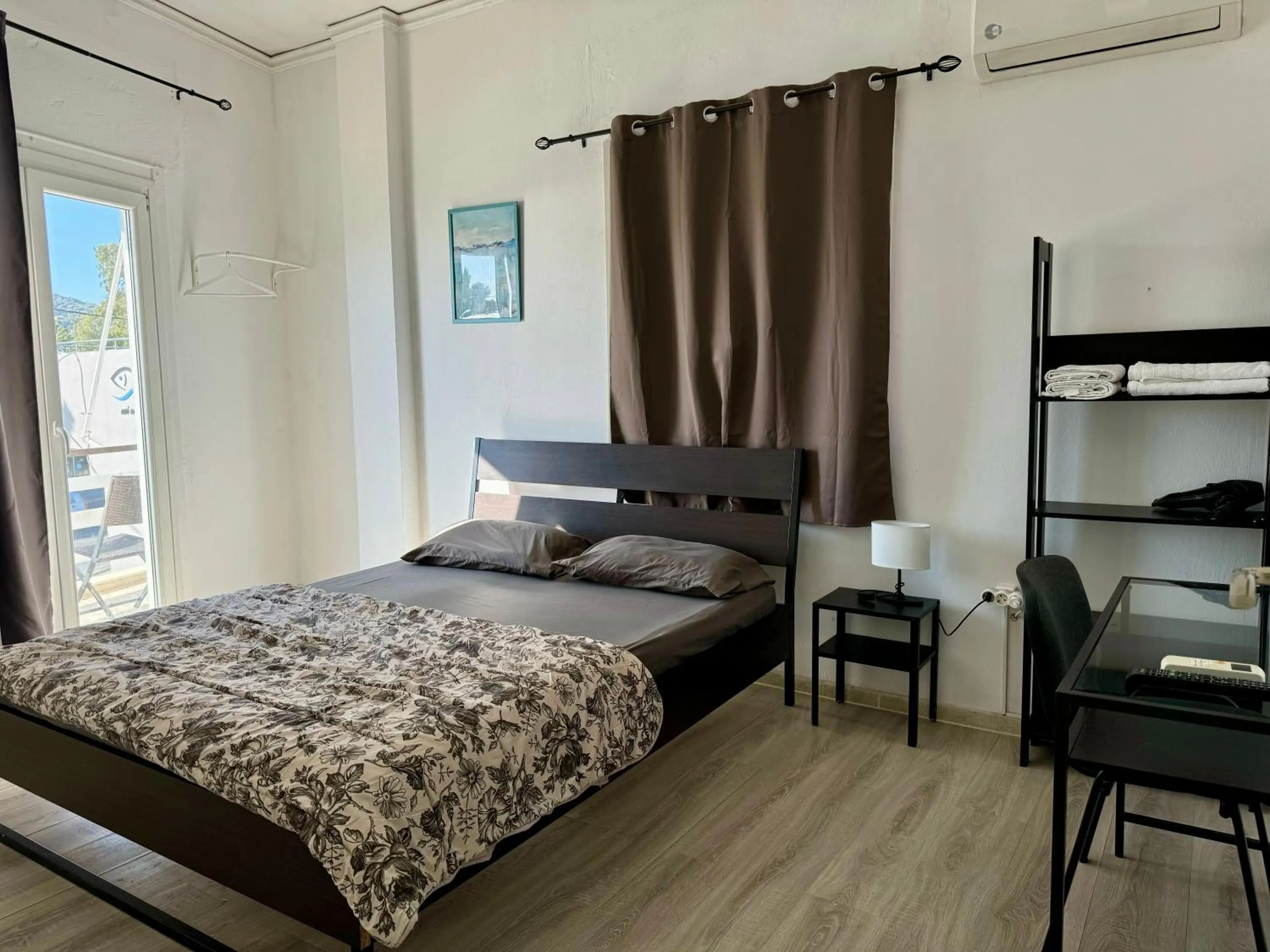 Bed in Starfish Seaside Studio