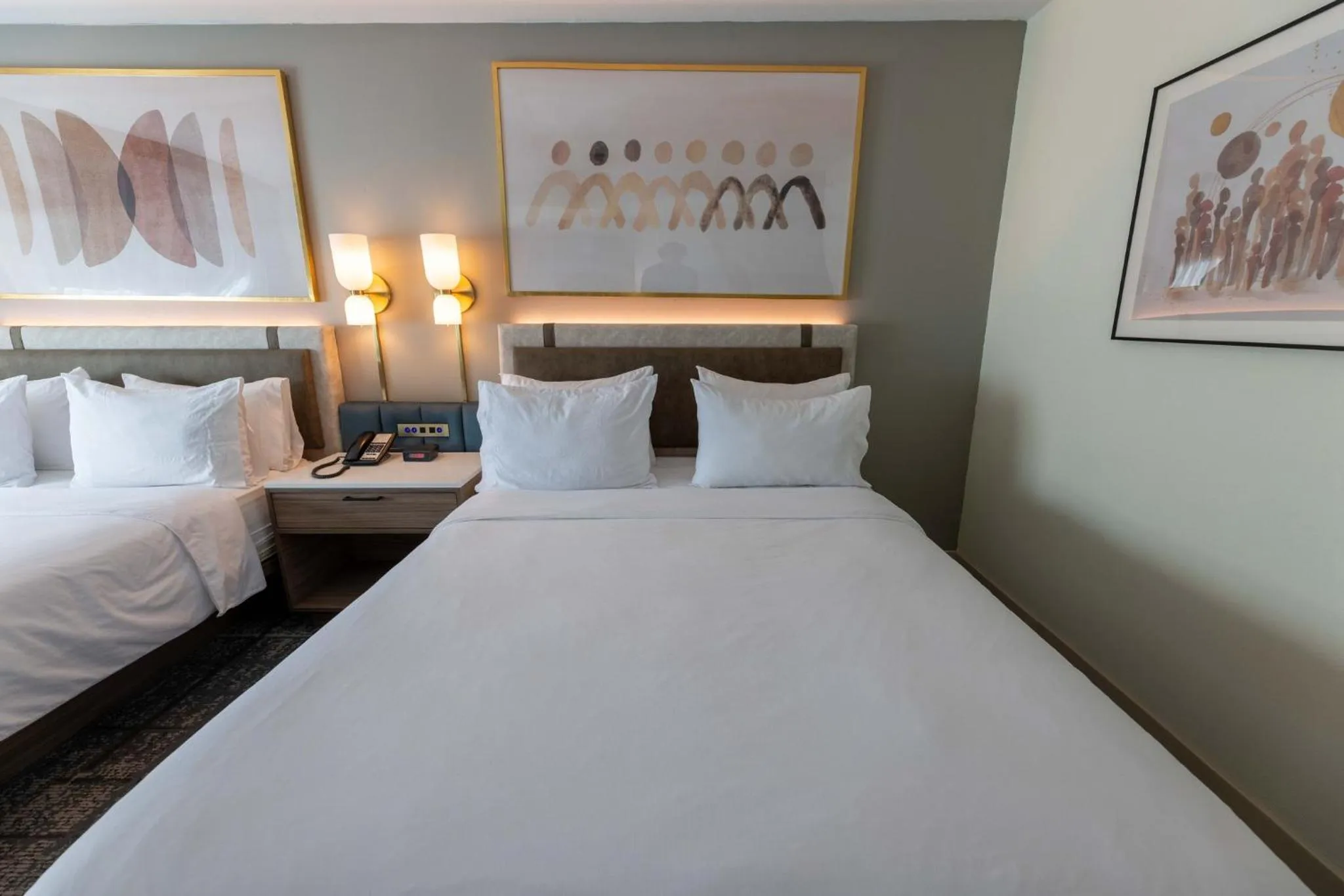 Photo of the whole room, Bed in Crowne Plaza Houston Galleria Area by IHG