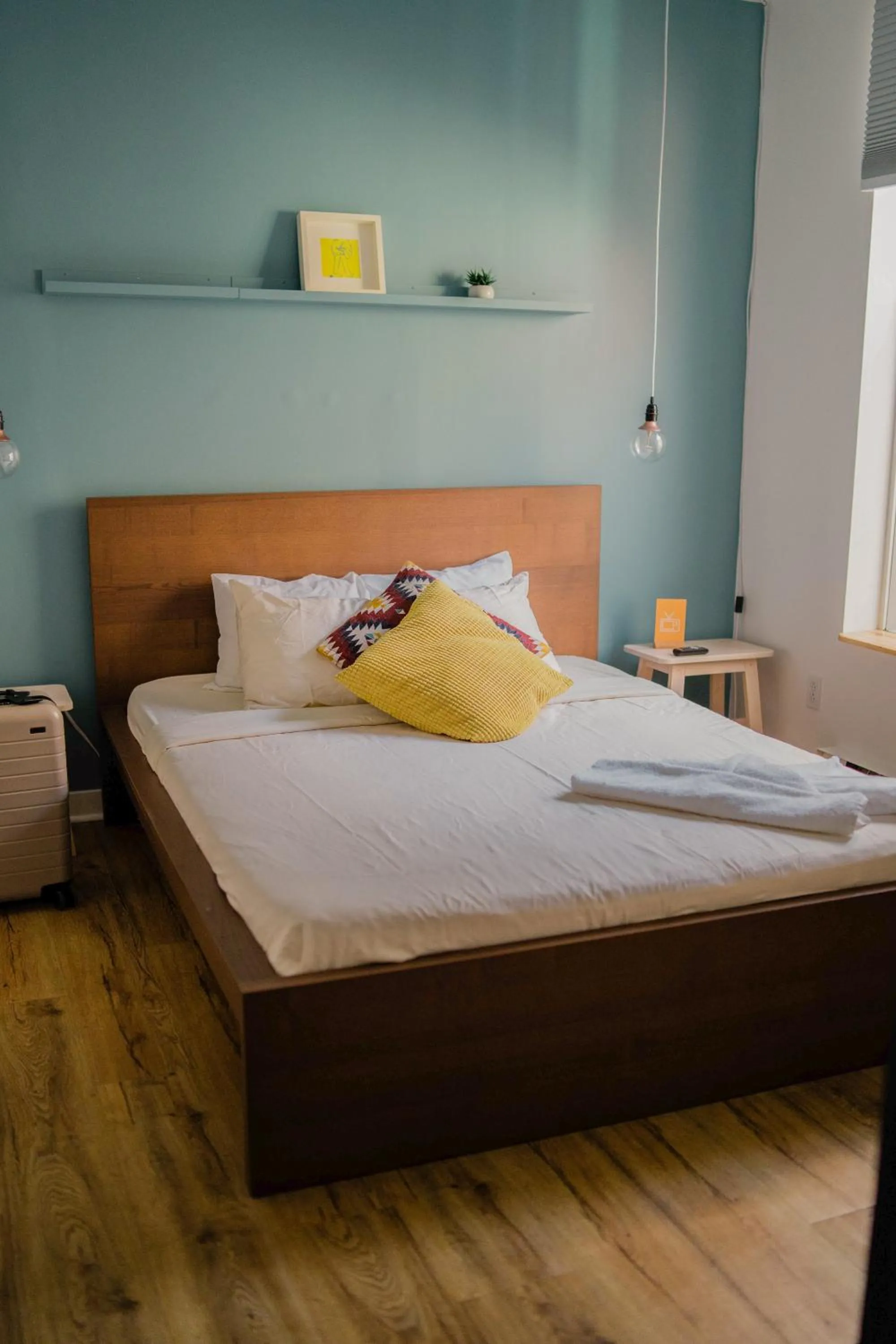 Bedroom, Bed in Auberge Saintlo Montréal Hostel