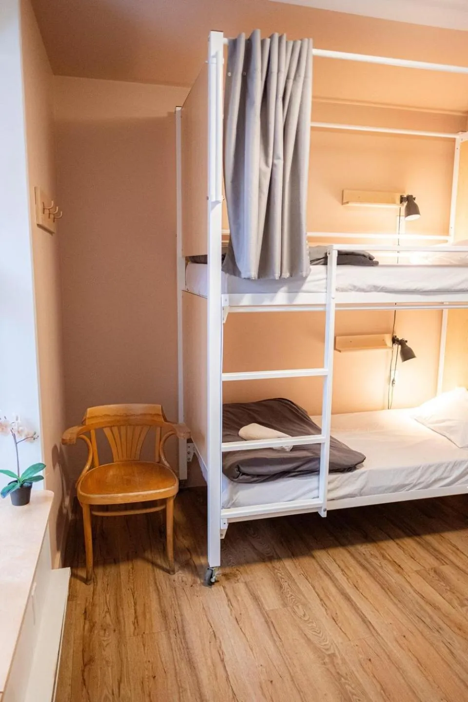 Bedroom, Bed in Auberge Saintlo Montréal Hostel