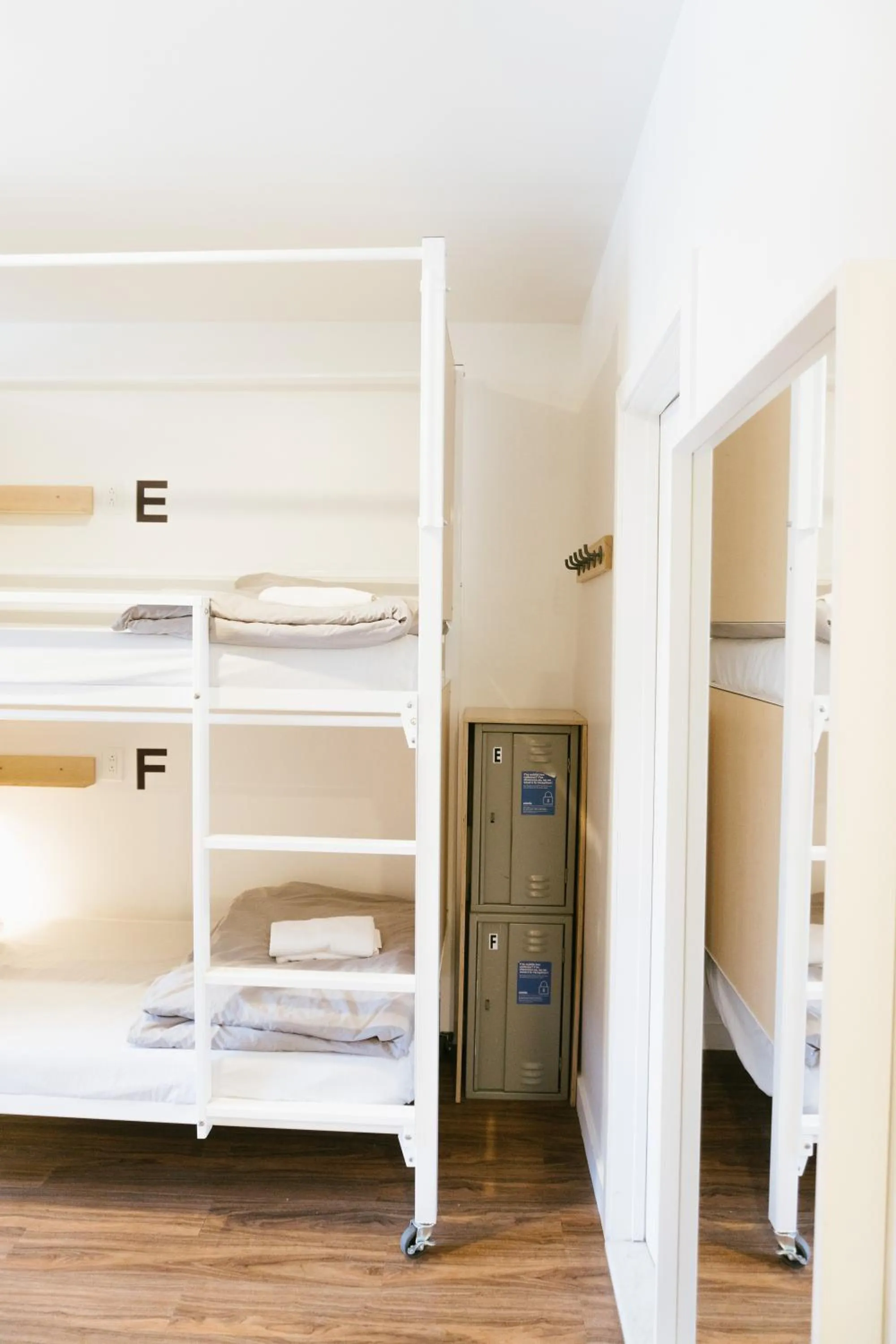 bunk bed, Bed in Auberge Saintlo Montréal Hostel