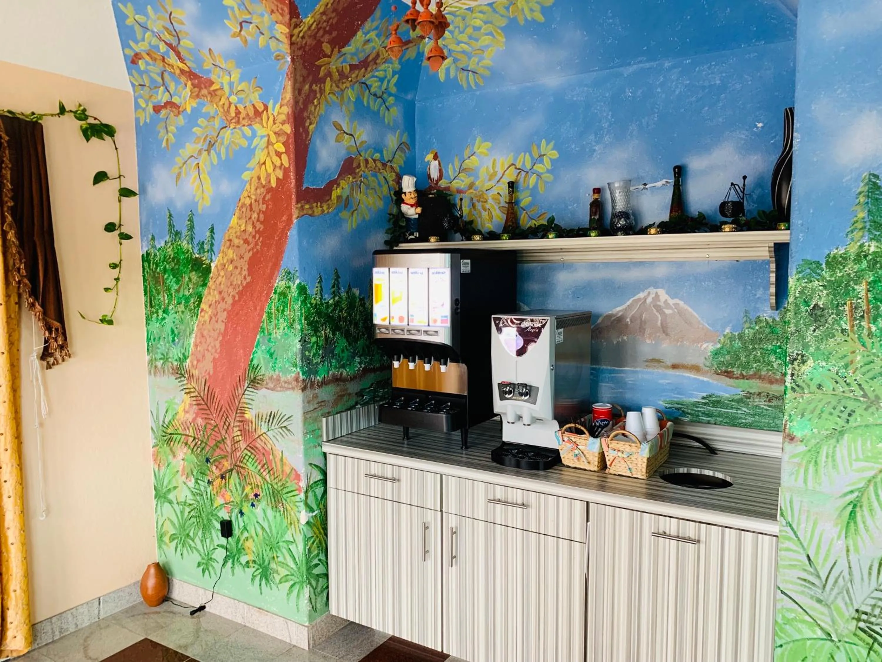 Island Suites Hobby Airport