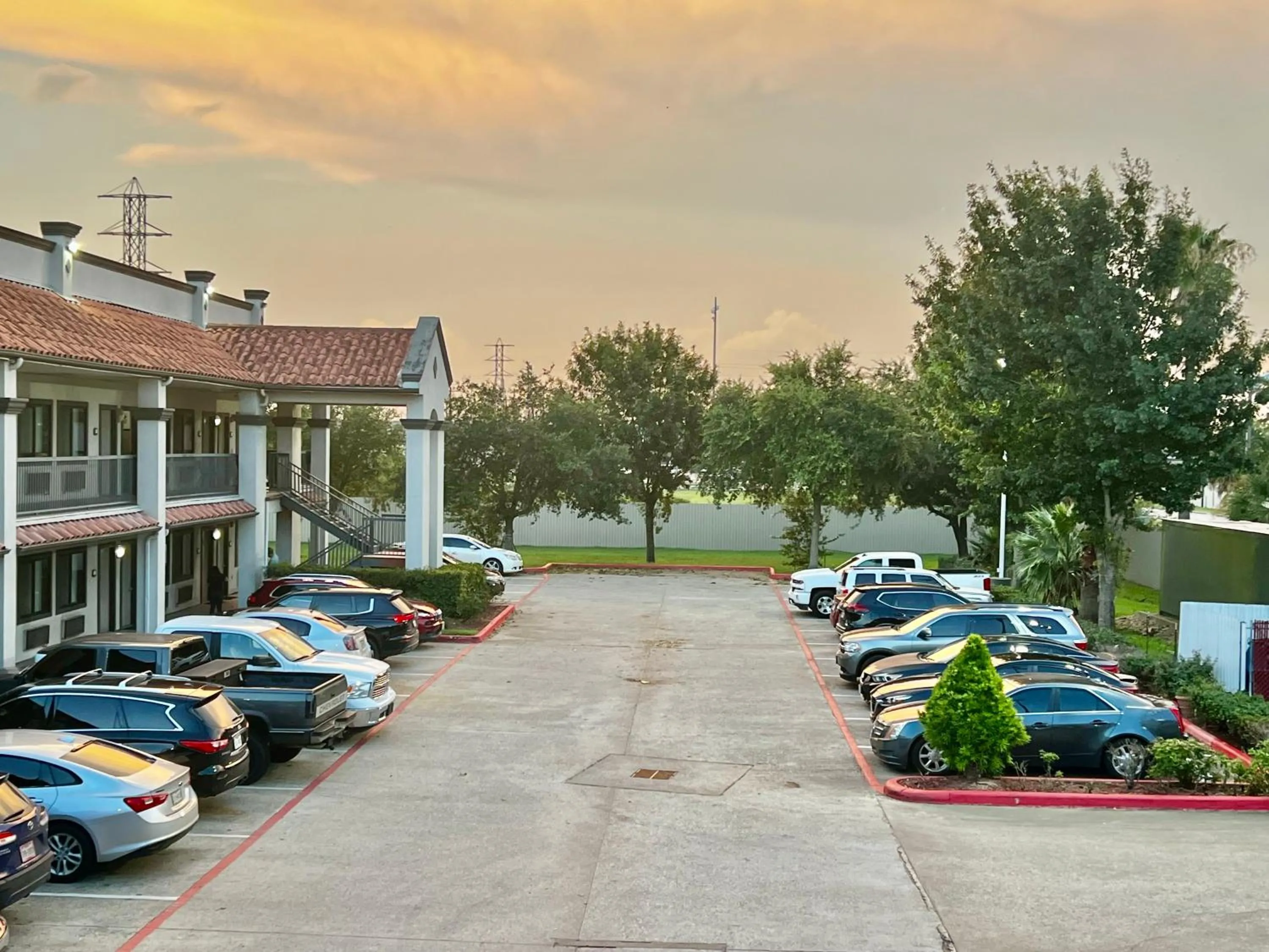 Property building in Island Suites Hobby Airport