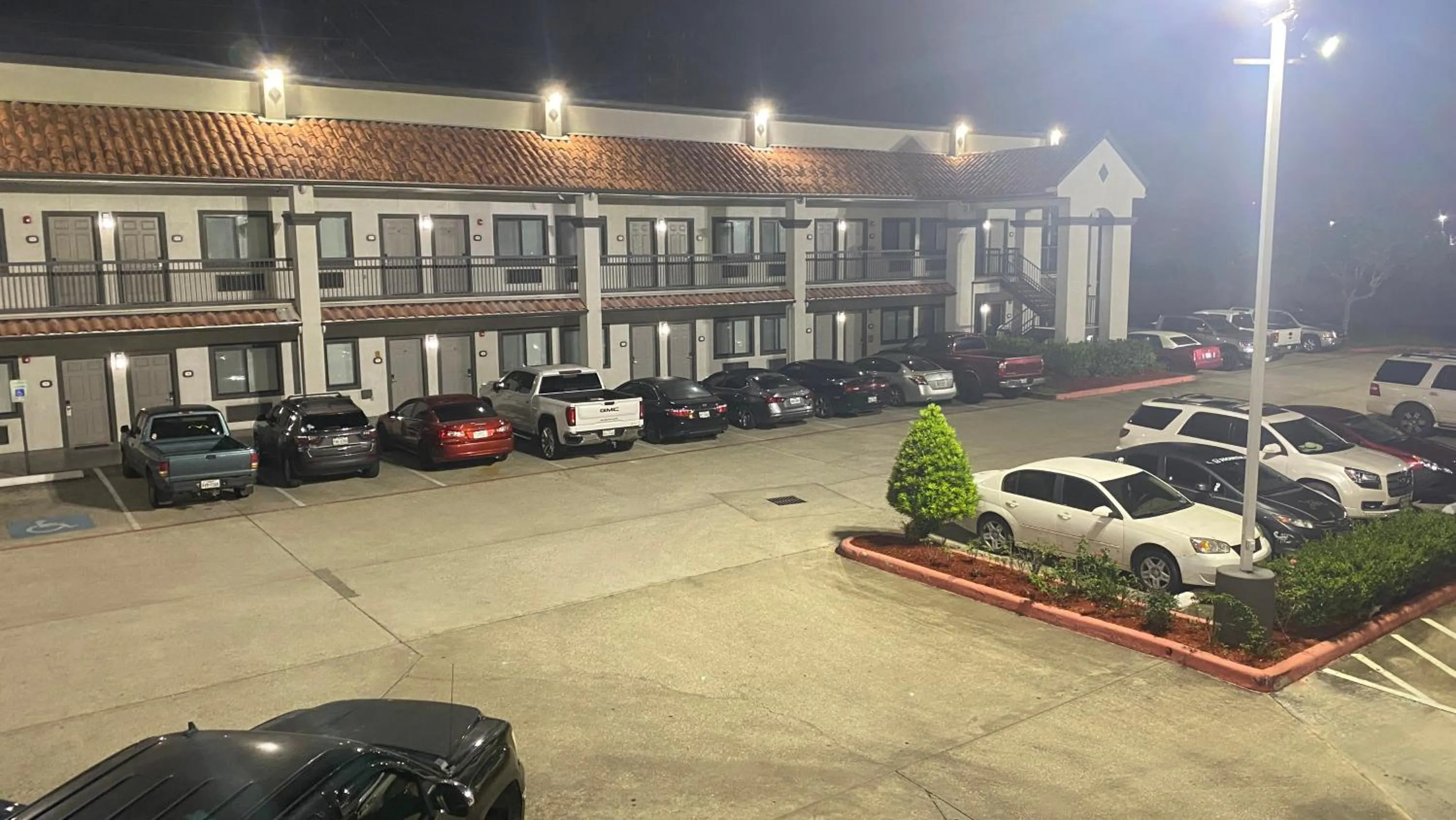 Property building in Island Suites Hobby Airport