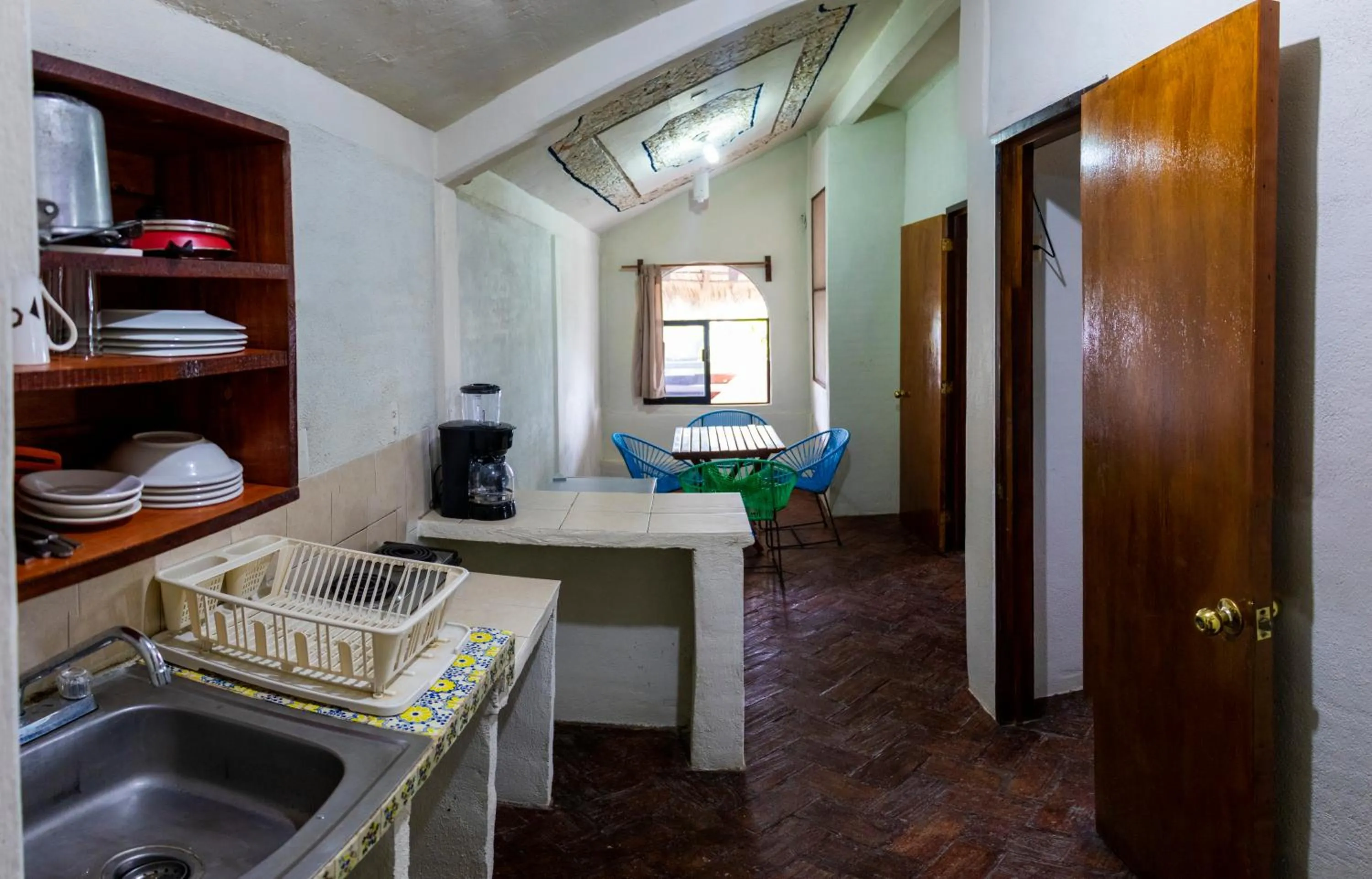 Kitchen or kitchenette in Hotel Bungalows Acuario