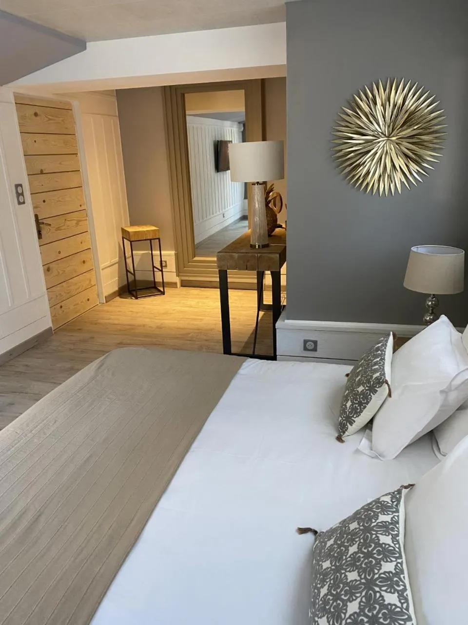 Photo of the whole room, Bed in Au Gre Du Sud