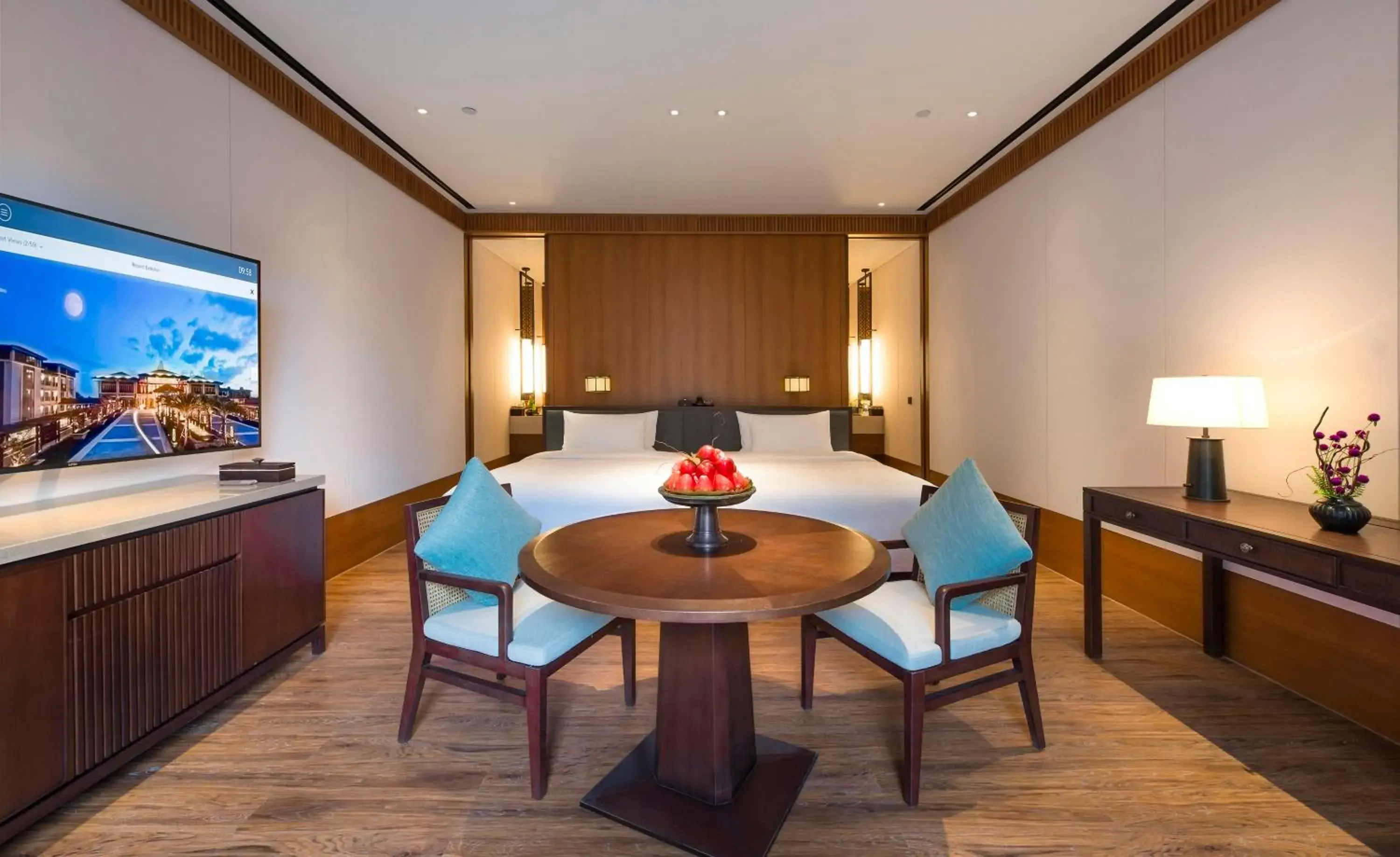 Deluxe Garden Pool Queen Room in Le Méridien Shimei Bay Beach Resort & Spa Deluxe Garden Pool Queen Room in Le Méridien Shimei Bay Beach Resort & Spa