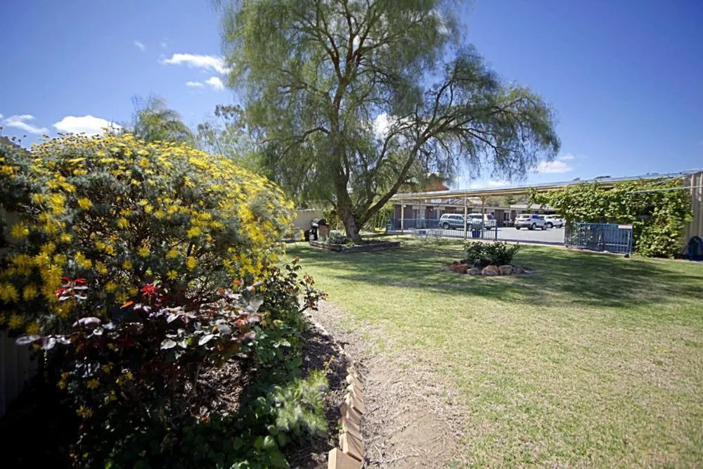 Garden in Bidgee Motor Inn