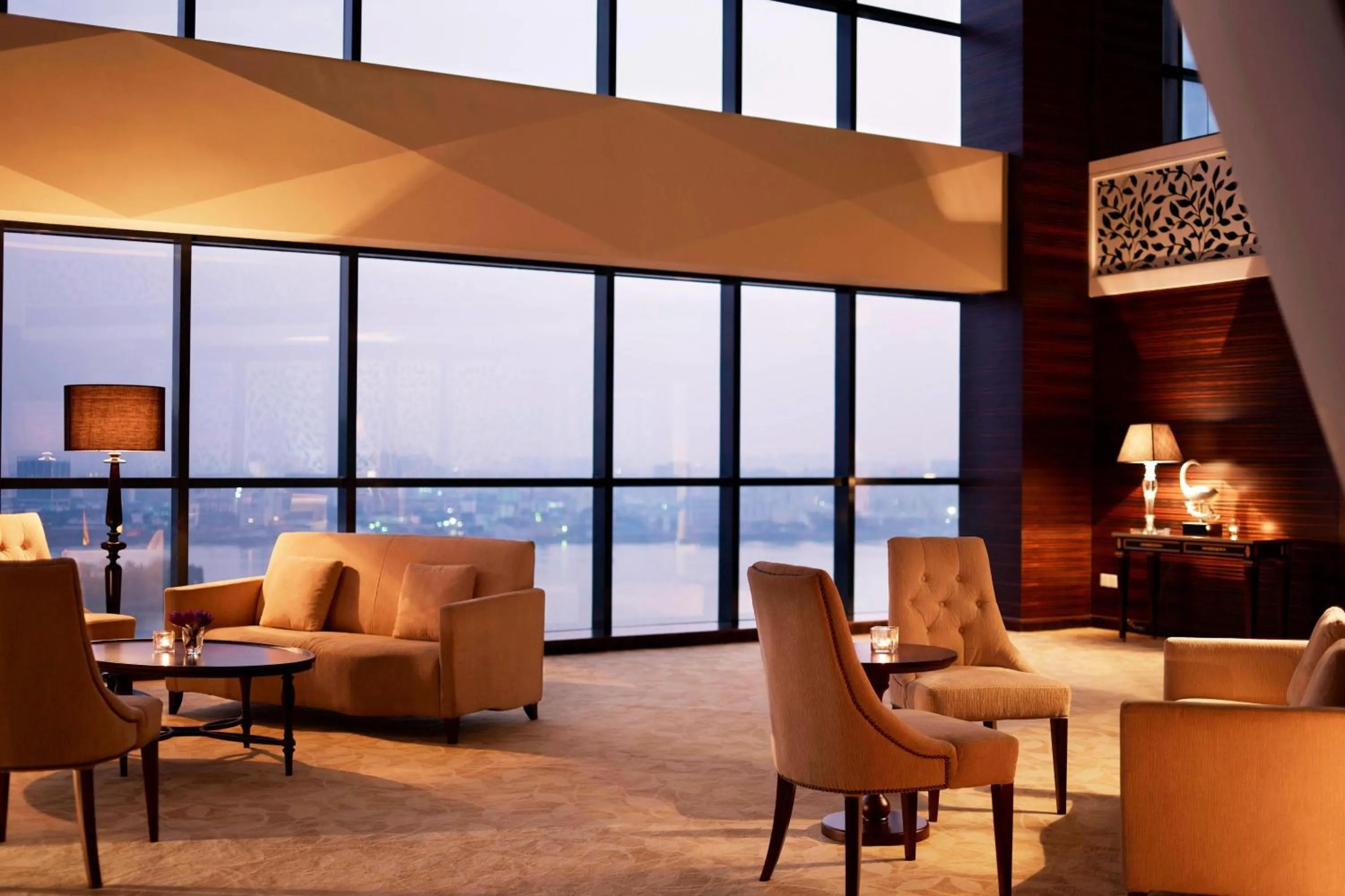 Lounge or bar in Sheraton Shunde Hotel