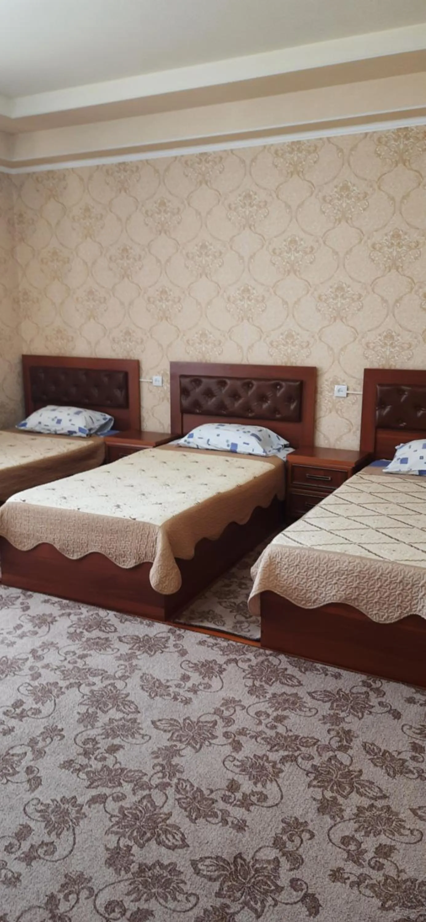 Triple Room with Balcony in Hotel SUGD & Guest House