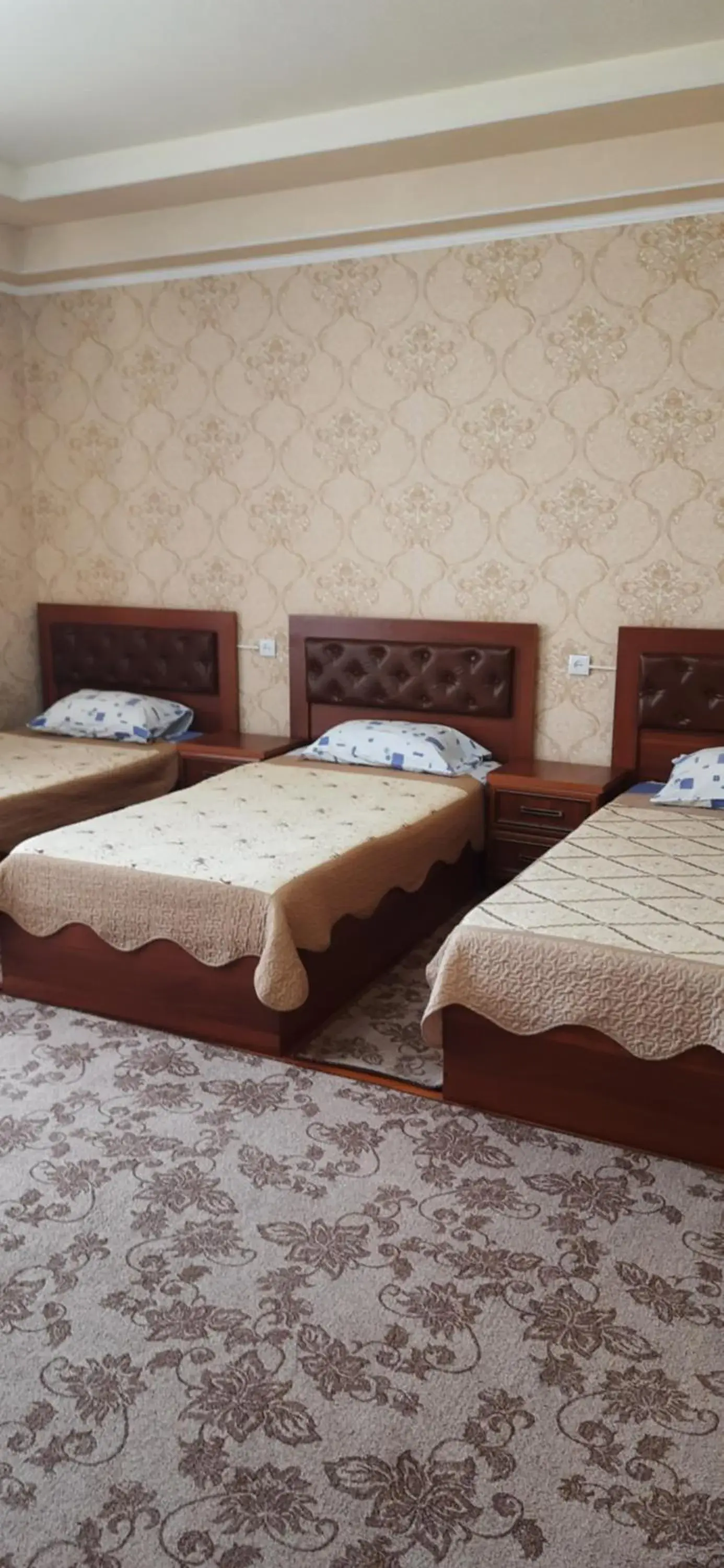 Triple Room with Balcony in Hotel SUGD & Guest House Triple Room with Balcony in Hotel SUGD & Guest House