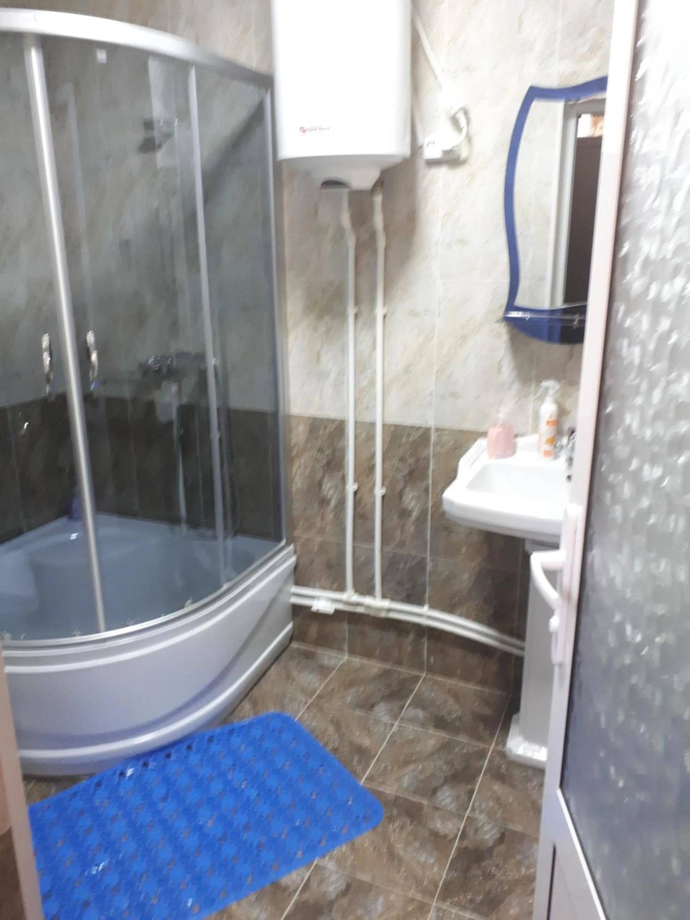 Twin Room with Balcony in Hotel SUGD & Guest House