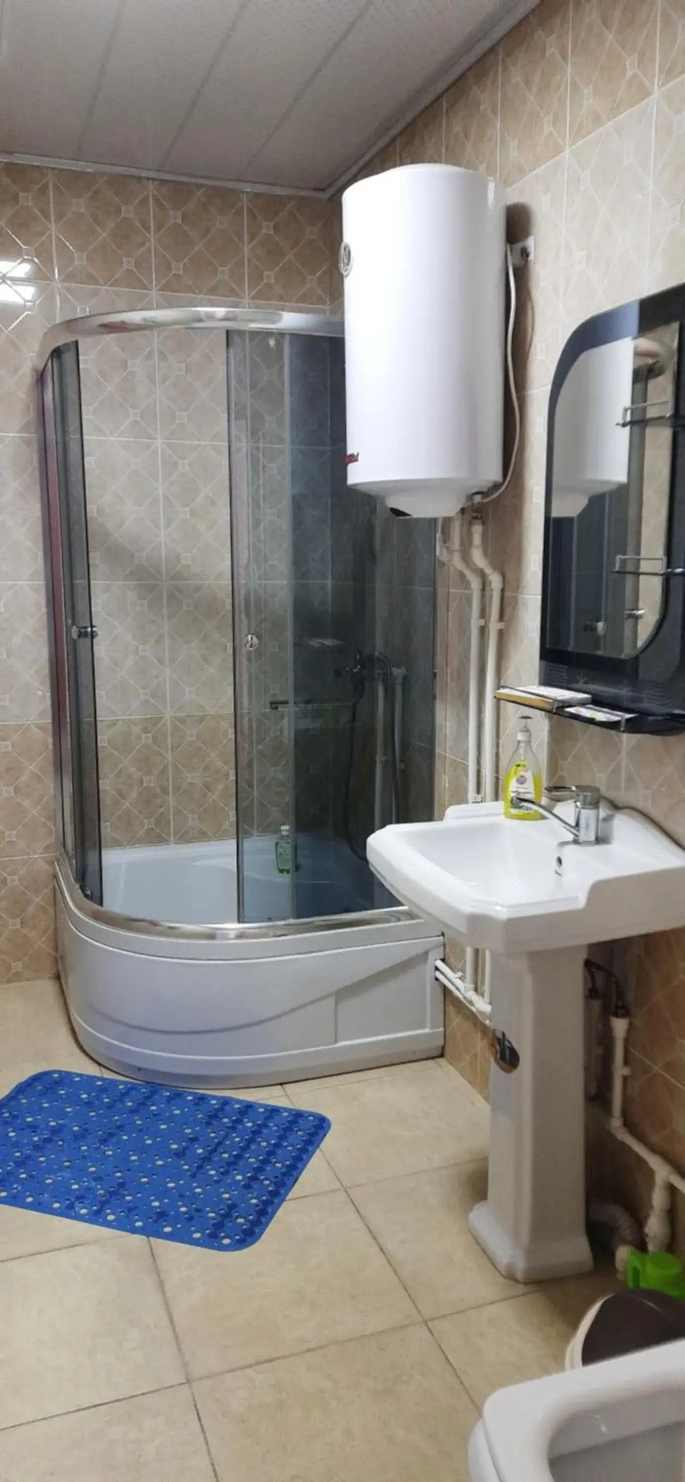 Triple Room with Balcony in Hotel SUGD & Guest House Triple Room with Balcony in Hotel SUGD & Guest House